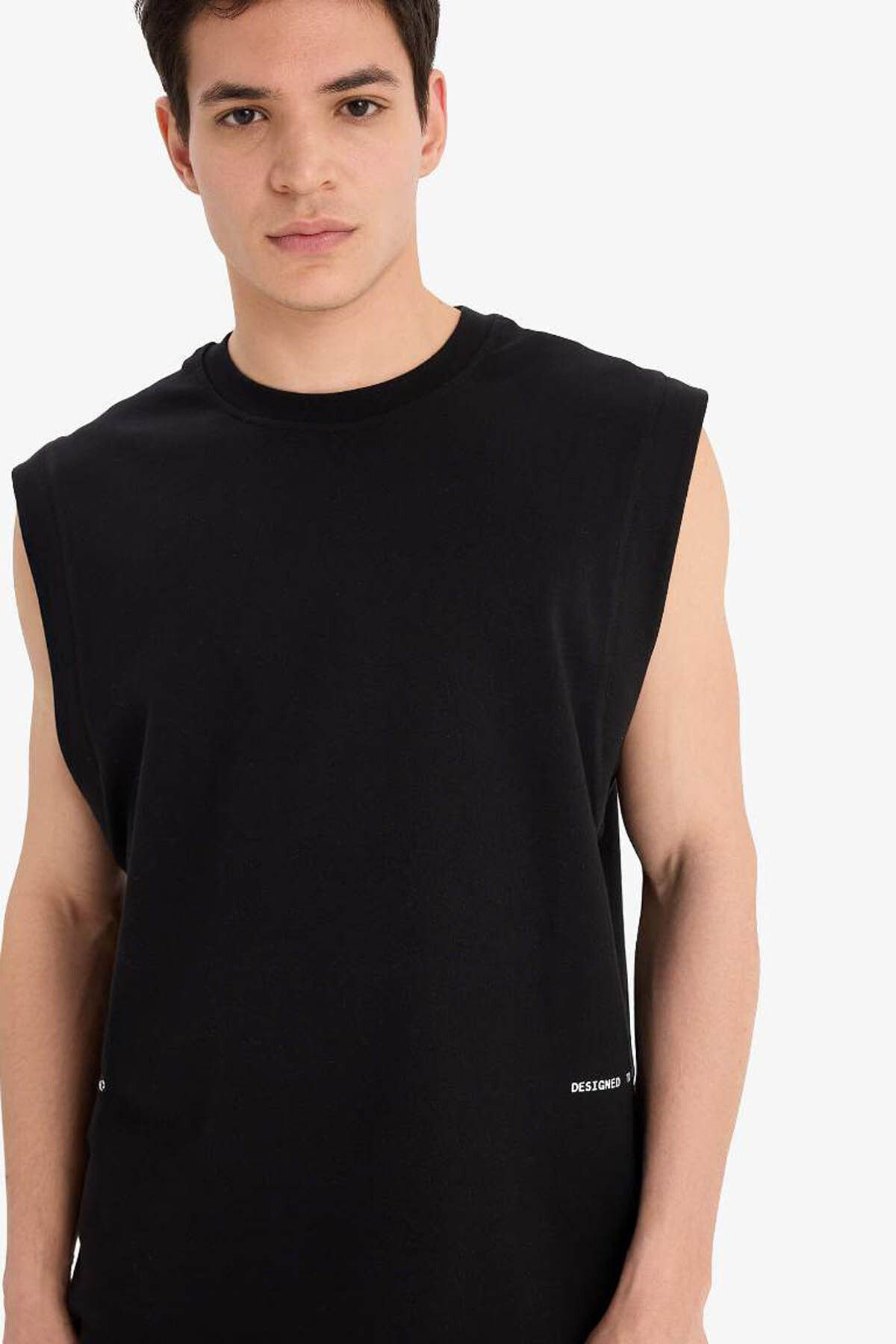 DeFacto Siyah Erkek Kolsuz T-shirt C5040AX/BK81