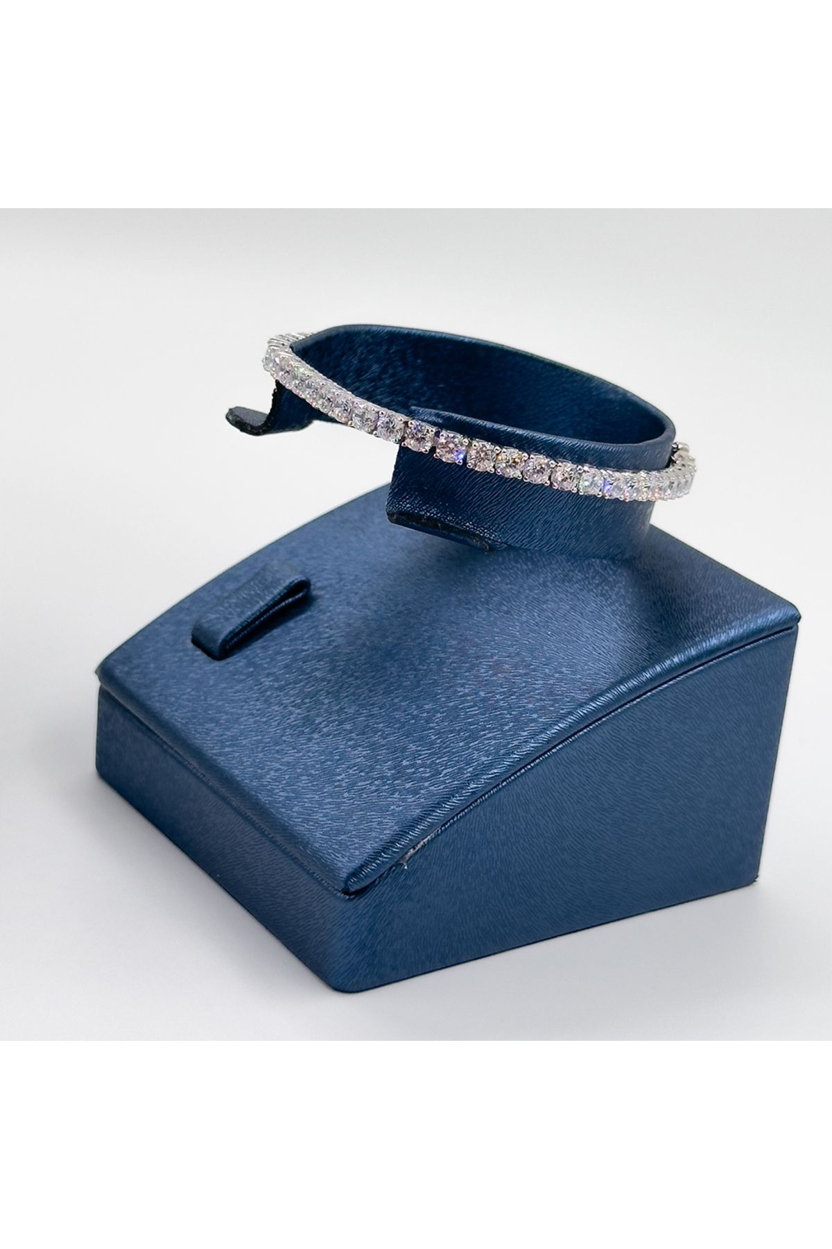 Livora Jewelry Pırlanta Montür Su Yolu Gümüş Bileklik - 3,5MM