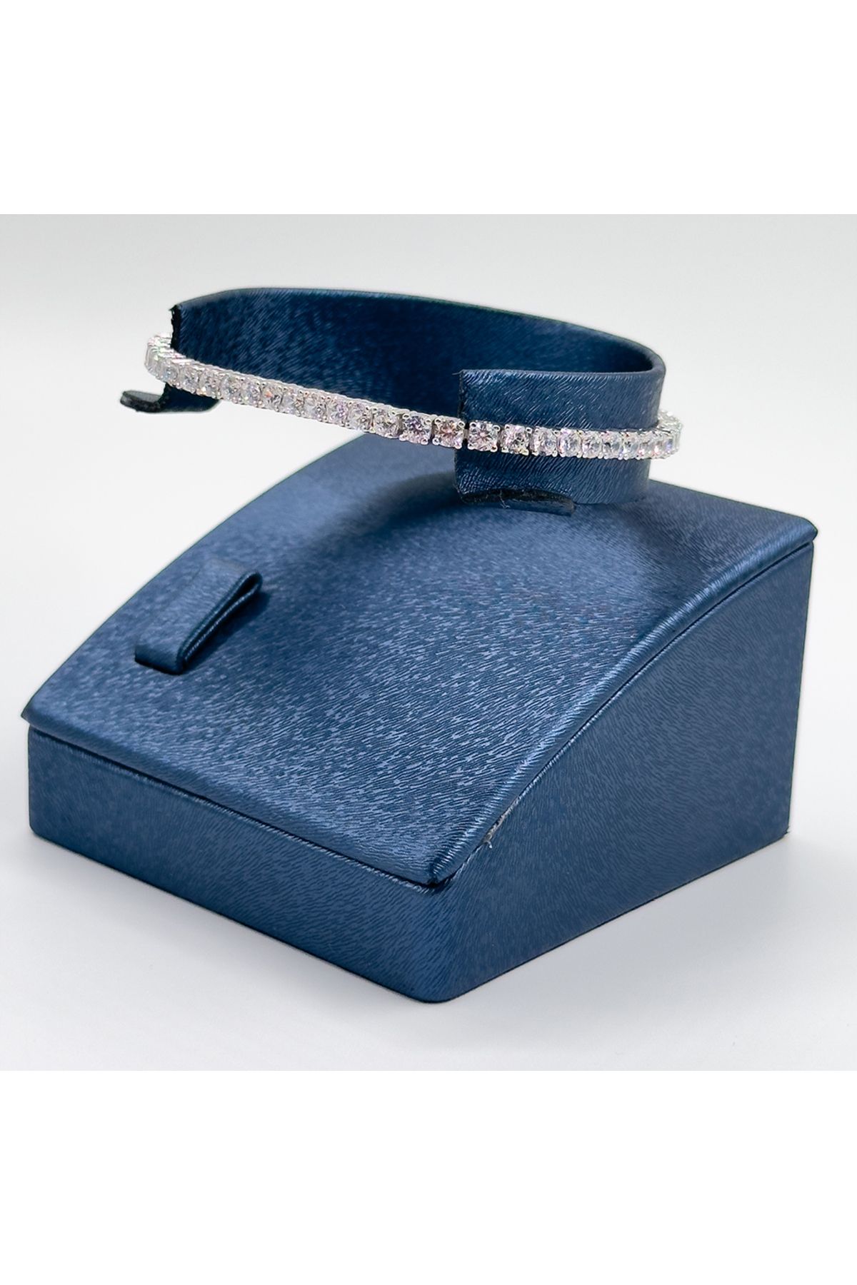 Livora Jewelry Pırlanta Montür Su Yolu Gümüş Bileklik - 3MM