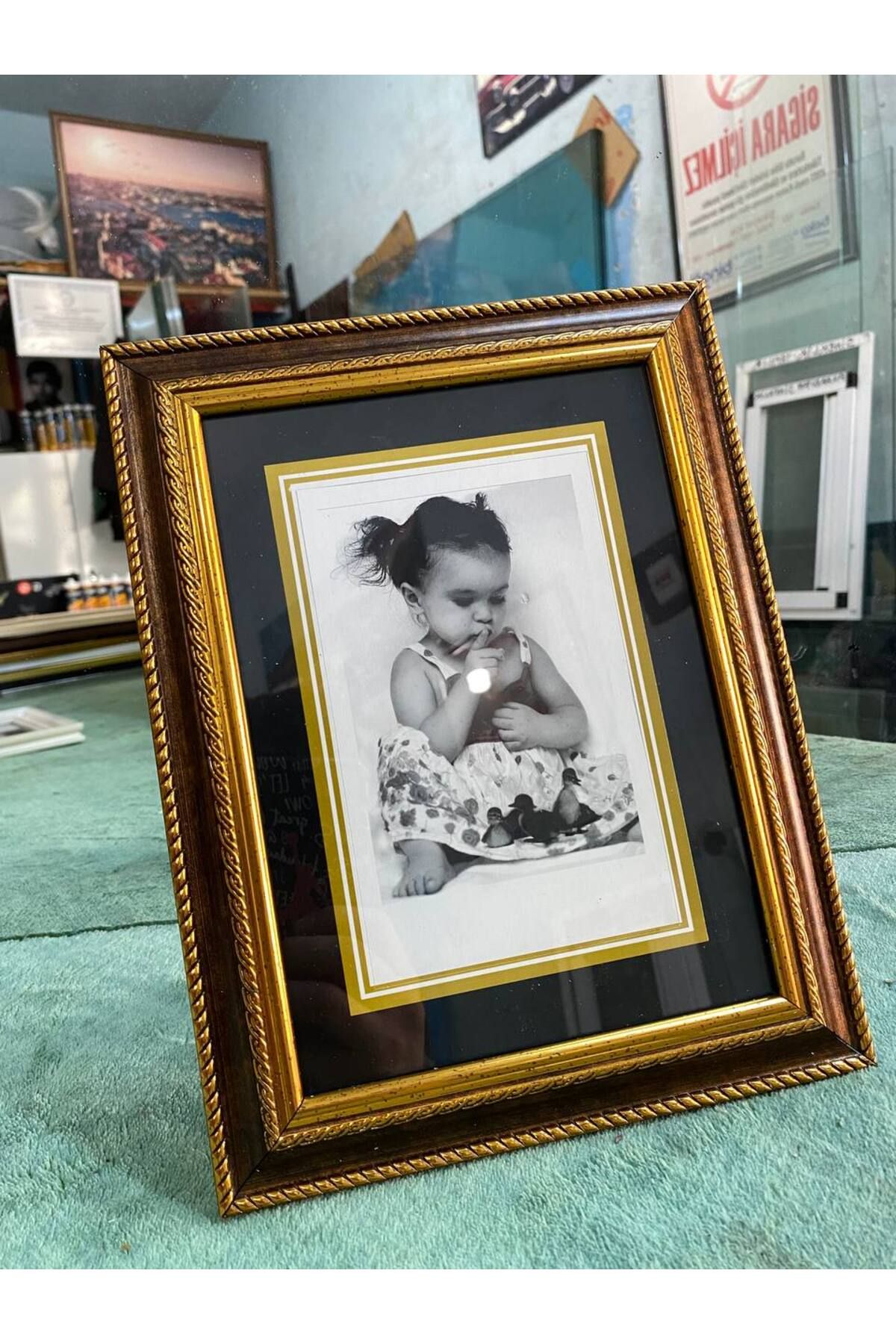 propa 15x21 Beyaz Ve Gold Renk Çerçeve | Camlı, Duvara ve Masaya Uygun Dekoratif Fotoğraf Çerçevesi