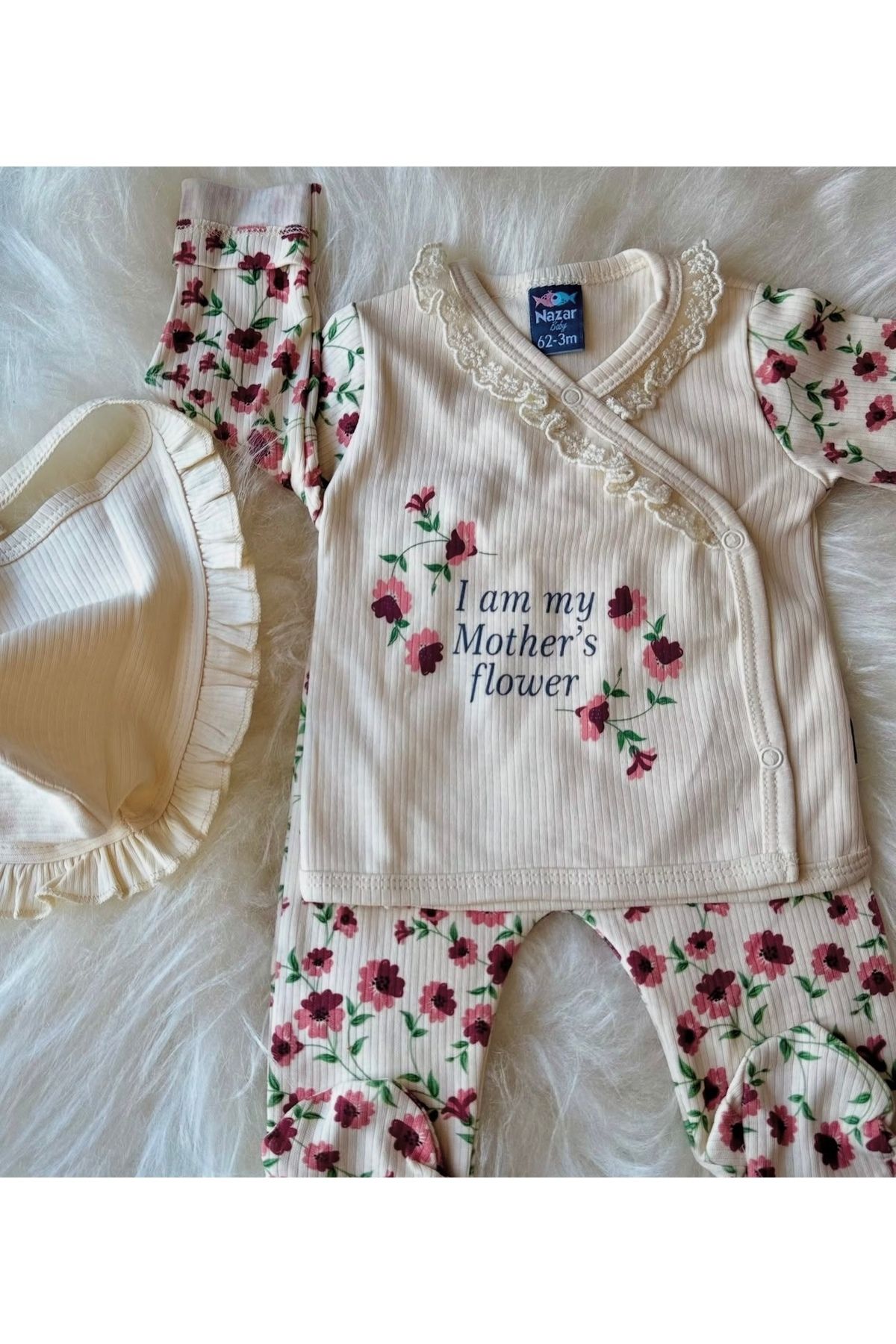 Butik ÇİÇEKLİ KIZ BEBEK TAKIM