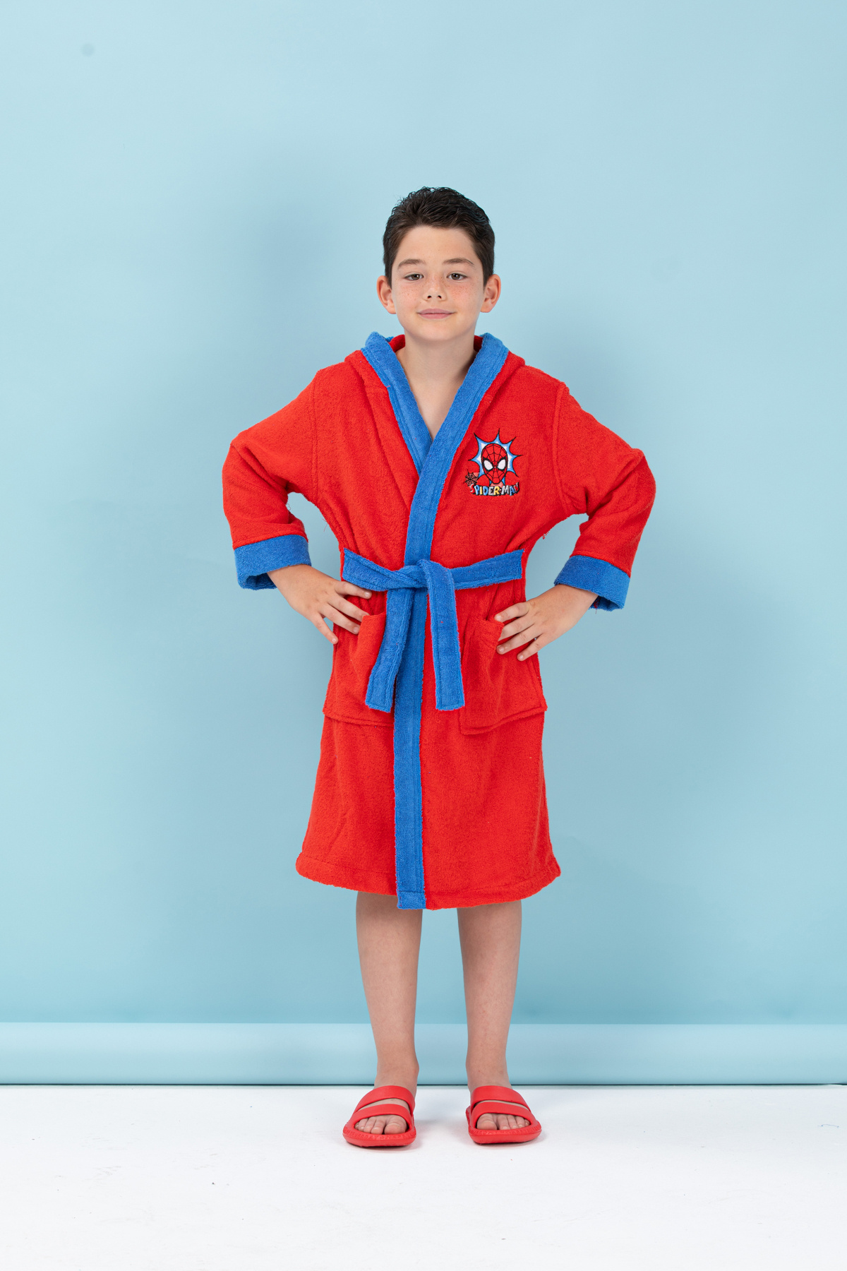 Özdilek Lisanlı Örümcek Adam Bornoz Kırmızı fotoğrafı 5 (önizleme)