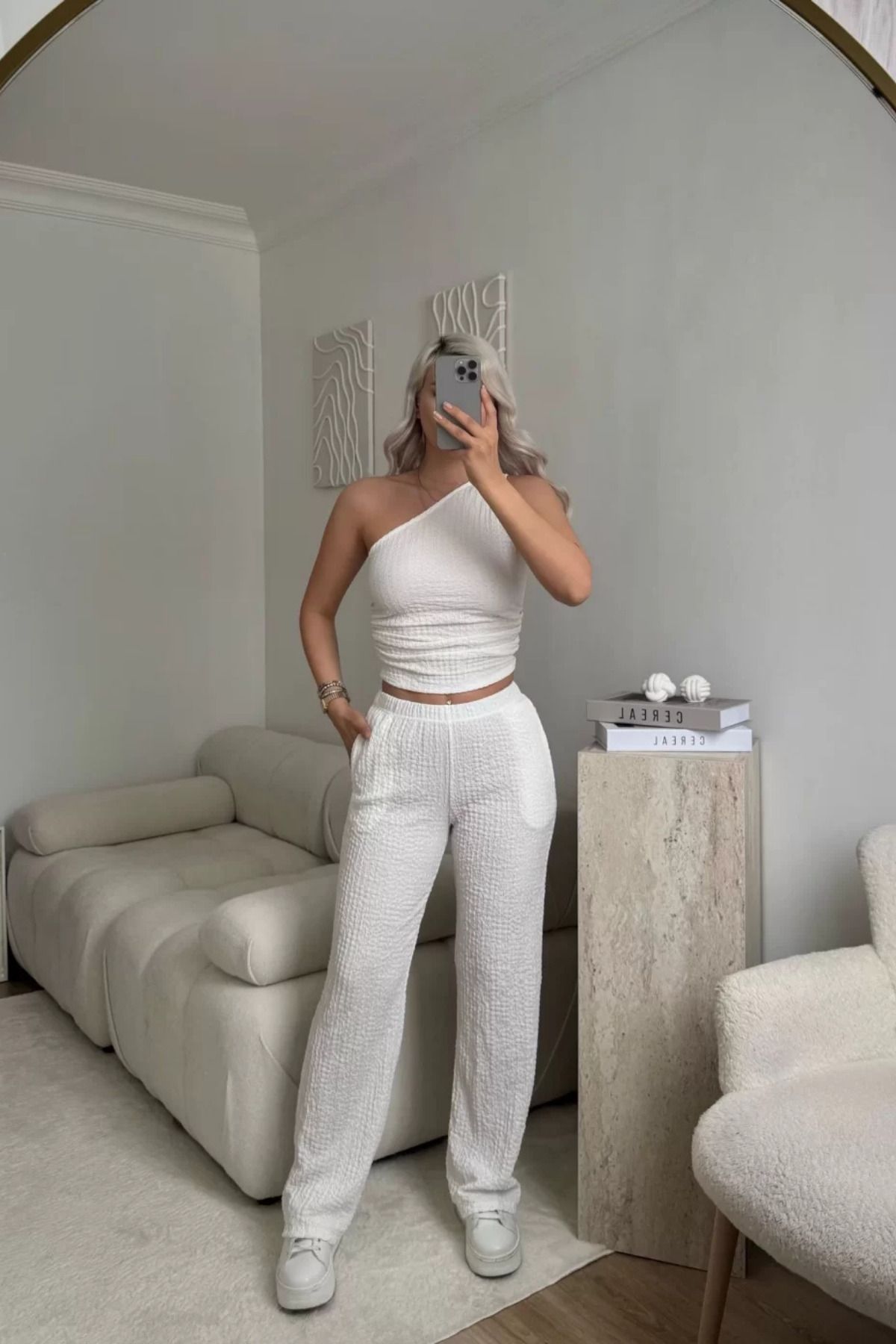 MOZENA Tek Omuz Crop ve Pantolon Gofre Takım