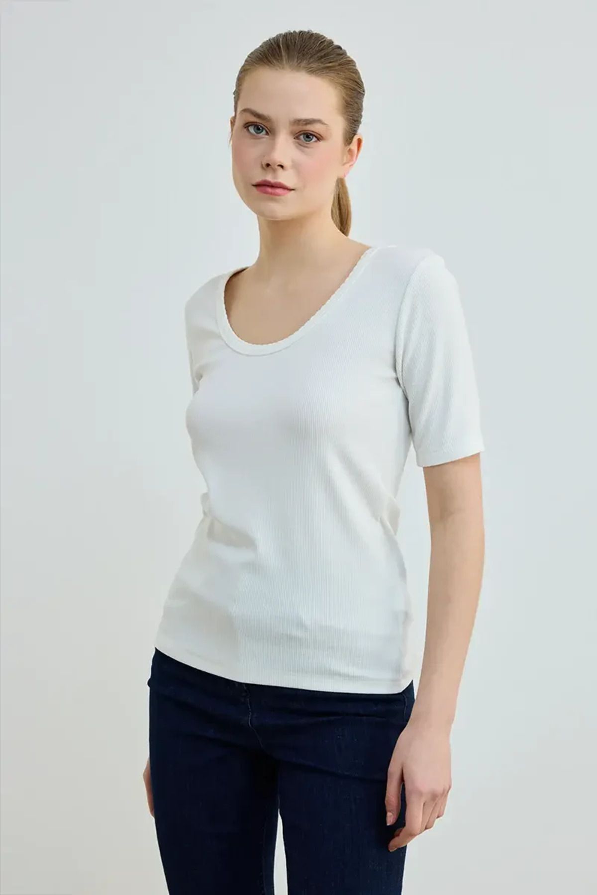 Gusto-Μπλουζάκι με γιακά Slice Viscose - Ecru 1