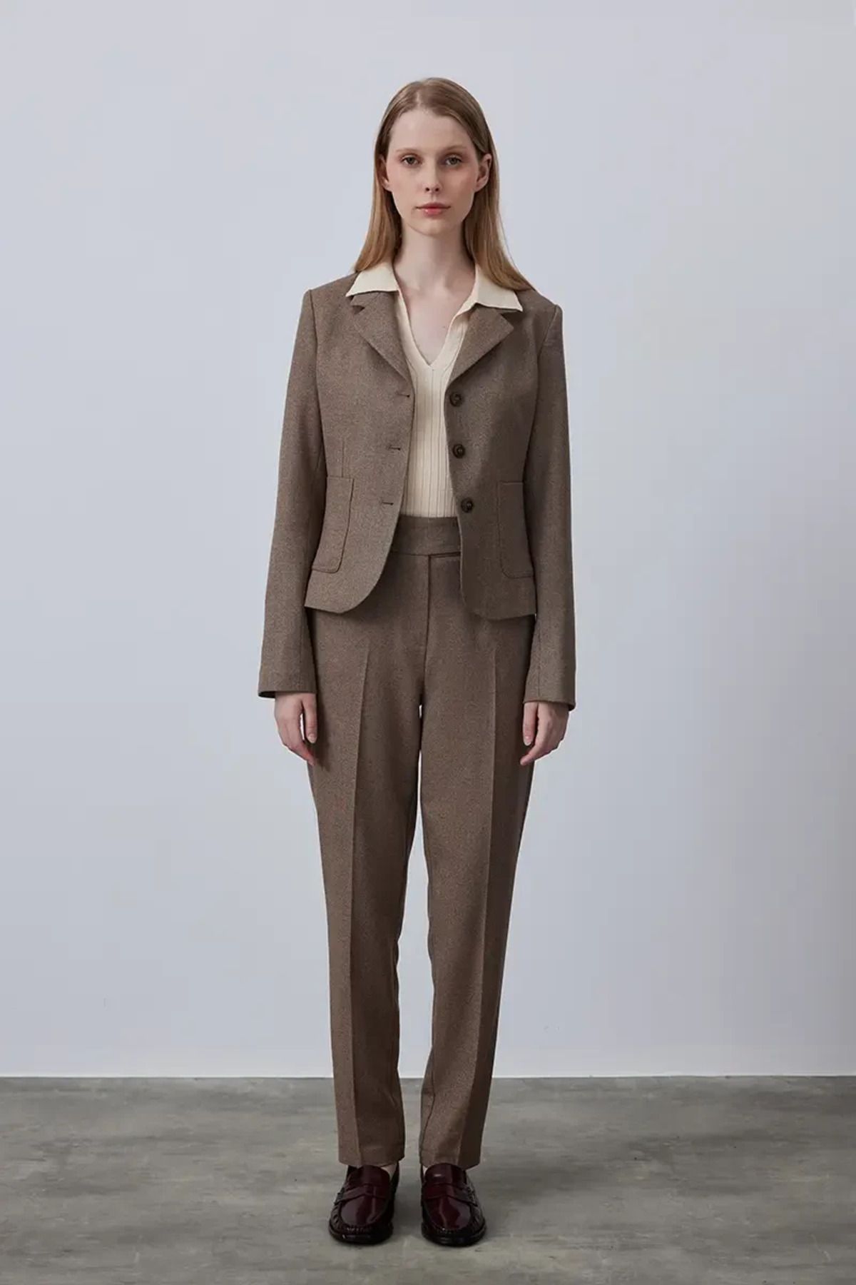 Gusto-Coffee Color Pocket Short Jacket 3