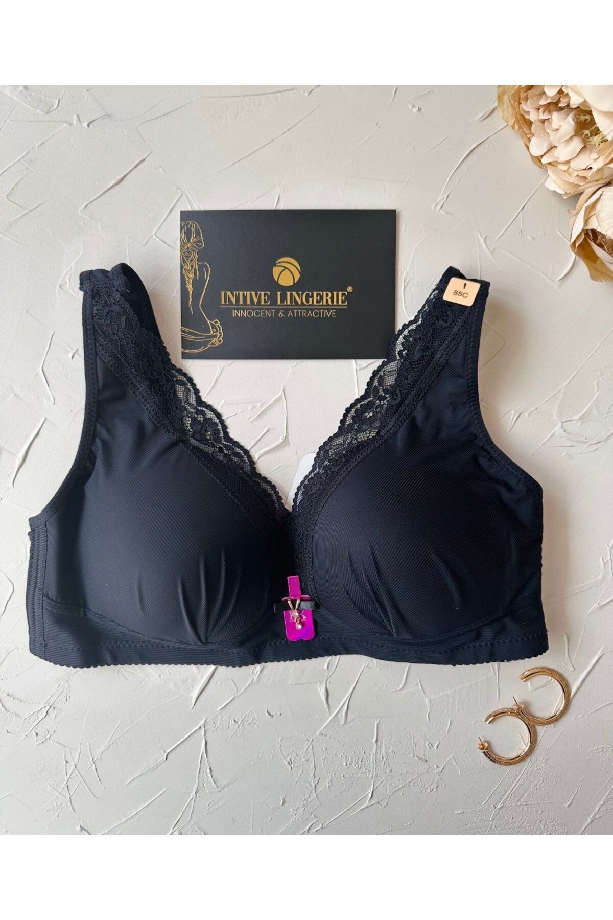 İntive Lingerie Harper Balensiz Desteksiz V Yaka Kesim Kaplı Dantelli Ultra Kaliteli Rahat C Cup Sütyen