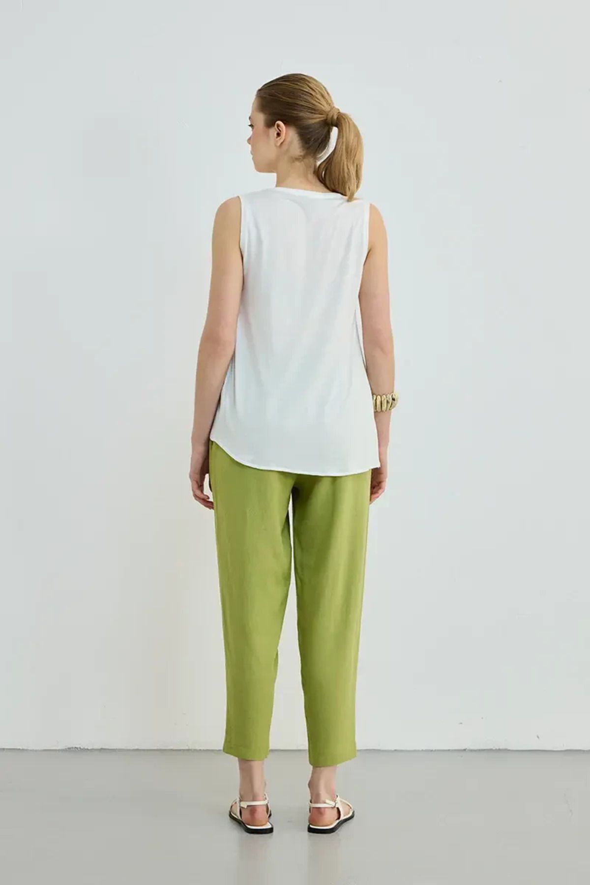 Gusto-Tank Top with Sartan Front and Back in Ecru Color 4
