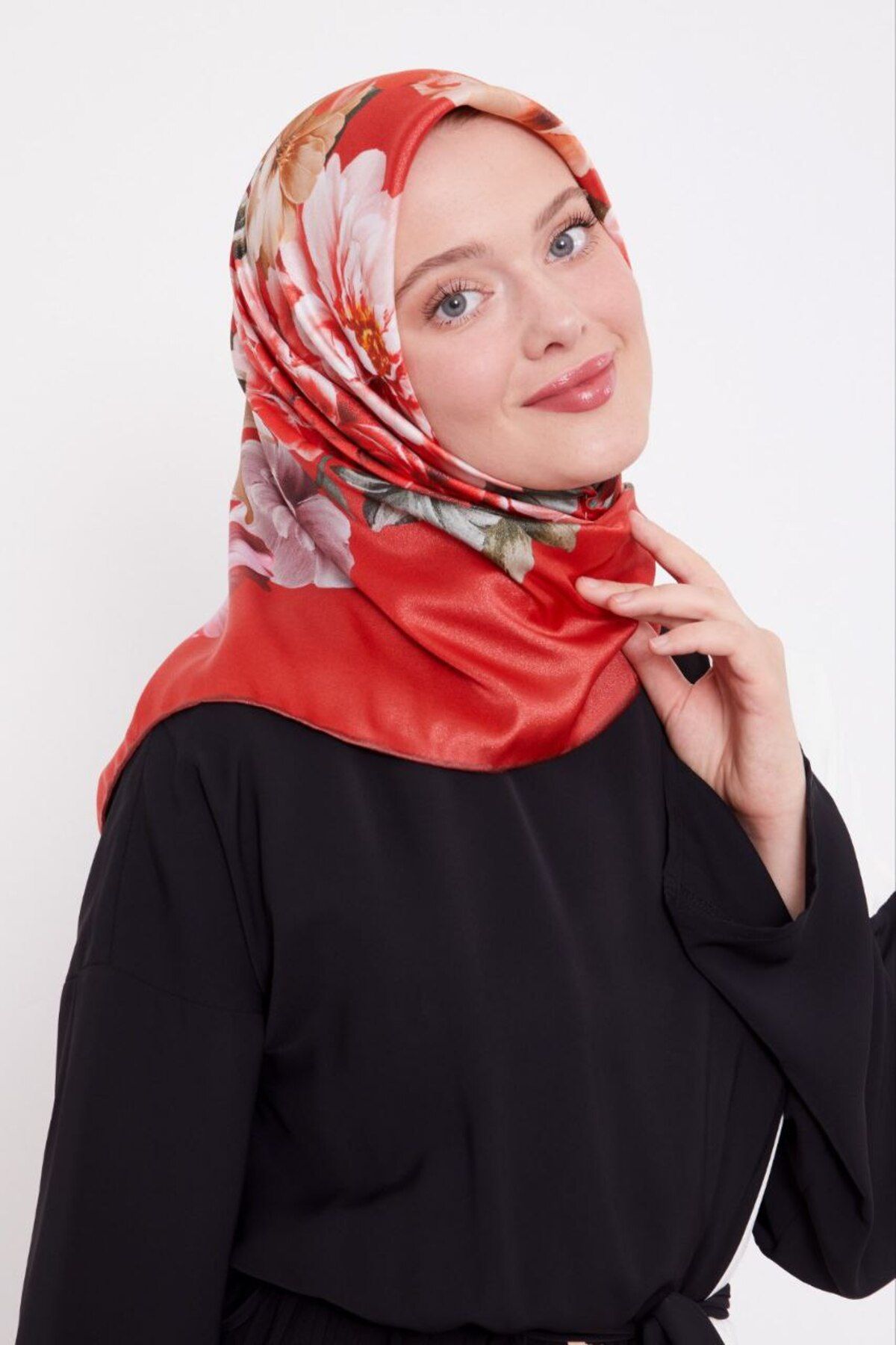 Levidor Çiçek Bahçesi Desen Işıltılı Kristal Eşarp