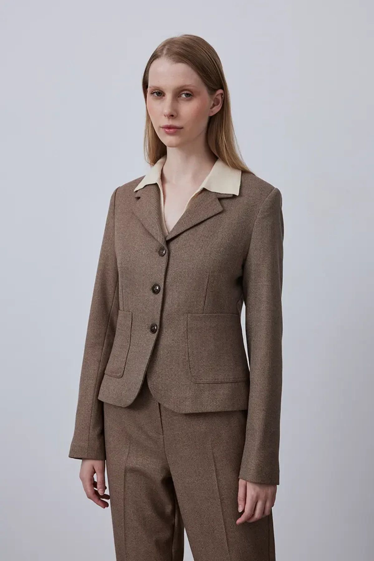 Gusto-Coffee Color Pocket Short Jacket 1