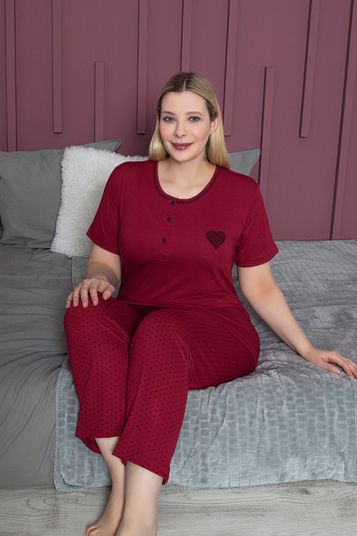 Fulla Moda Büyük Beden Kalp Nakışlı Kısa Kol Pijama Takımı