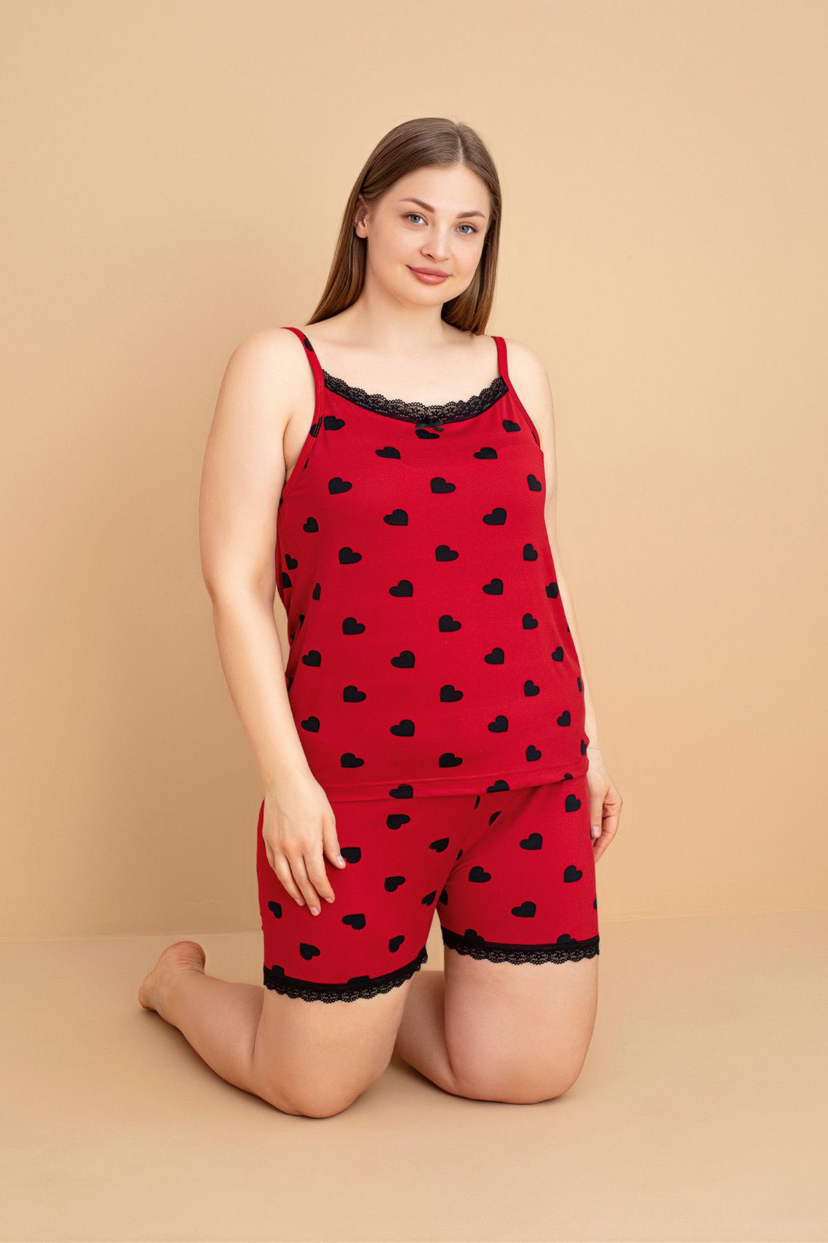 Fulla Moda Büyük Beden Kalp Baskılı İp Askılı Şortlu Pijama Takımı