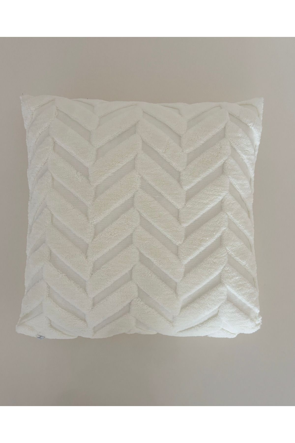 Home Punch Desenli Çift Taraflı Jakarlı Kırlent,1 adet,43x43 cm,Ekru