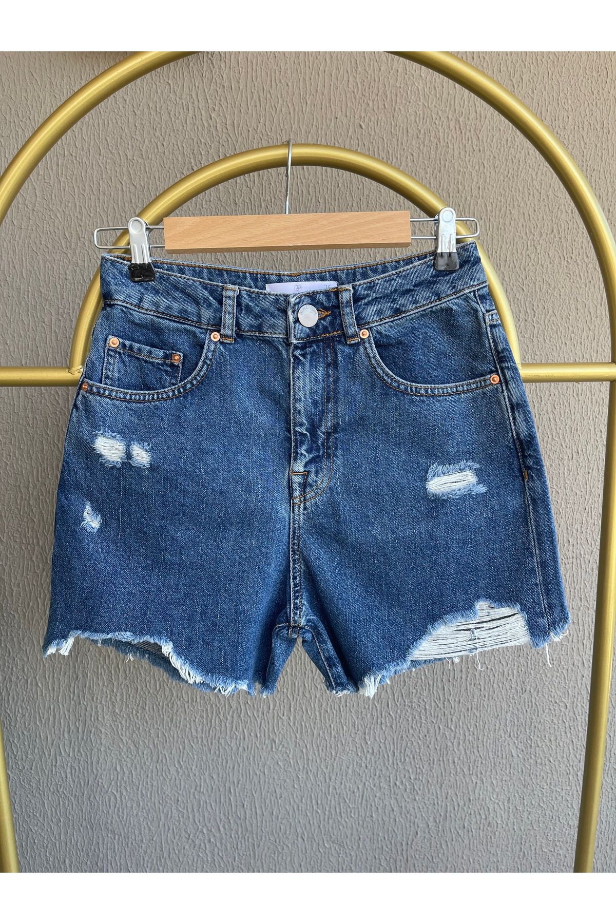 Butik Yüksek Bel Rahat Kalıp Saçaklı Paça Jean Kot Şort