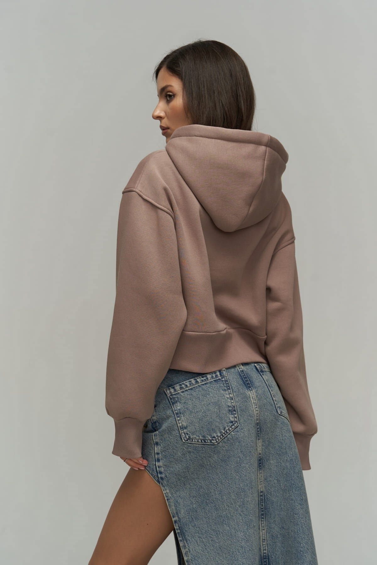 MAİ COLLECTİON-Creative Taupe Crop Sweatshirt 4