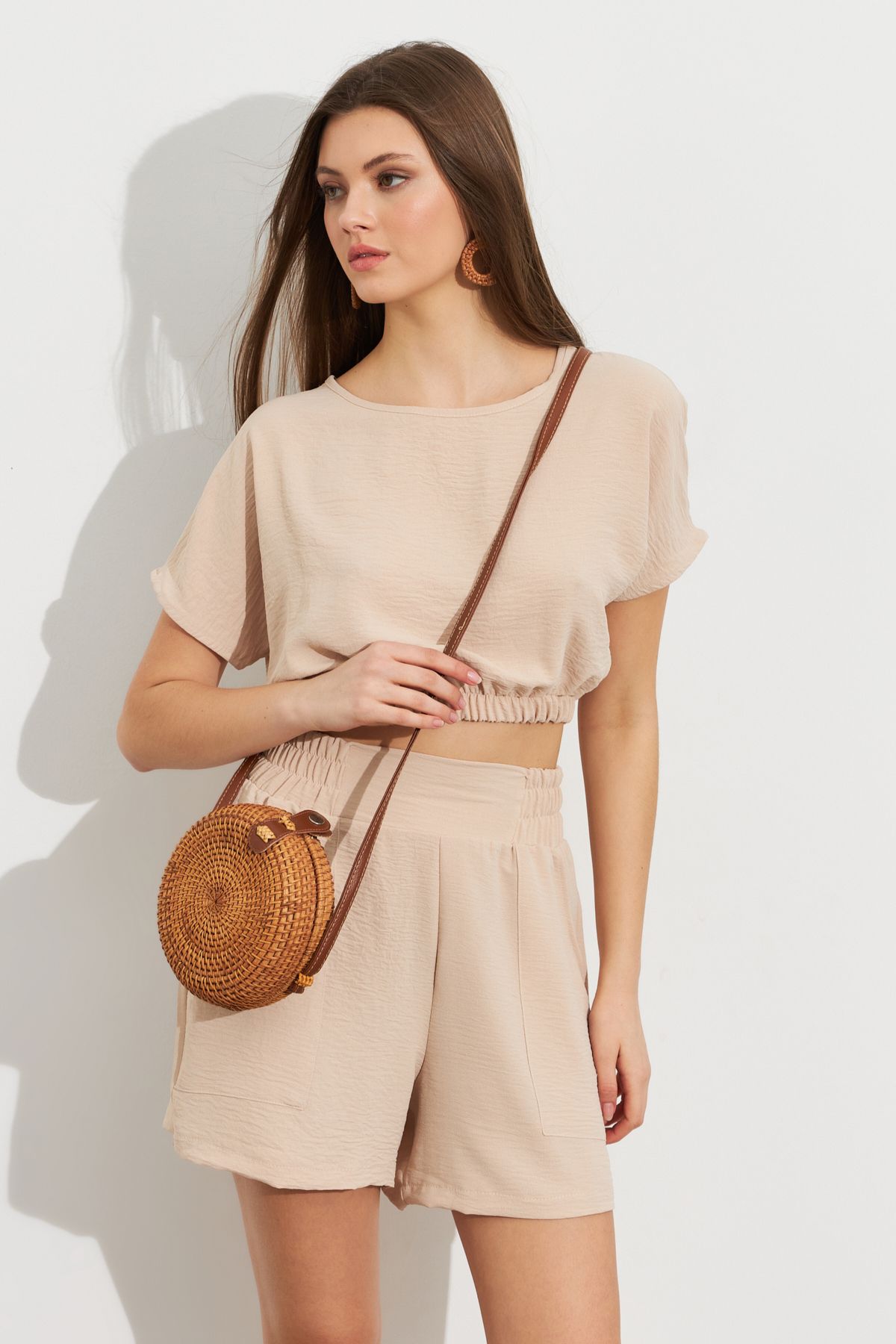 Cool & Sexy Kadın Vanilya Crop Şort Takım Q1014