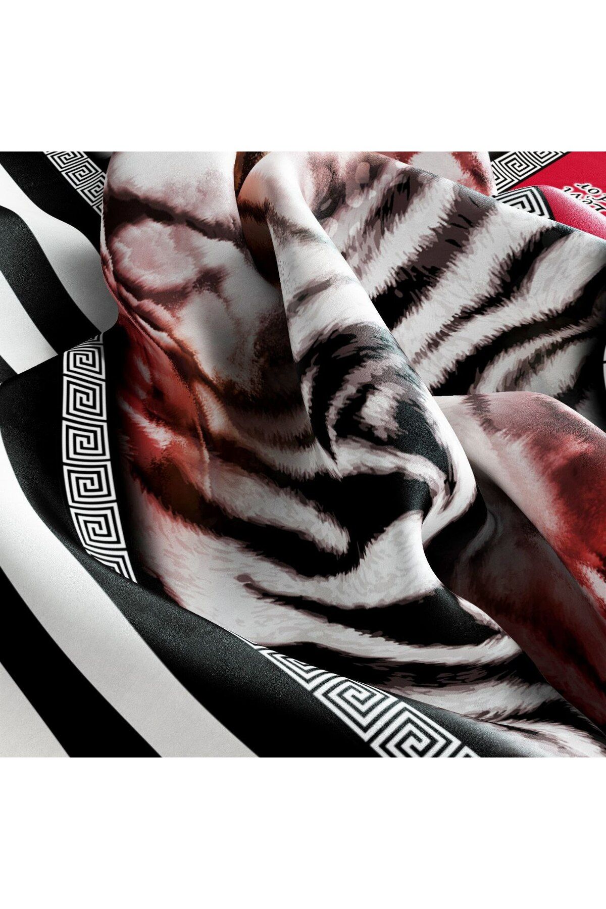Levidor-Striped Leopard Pattern Sparkling Crystal Scarf 3