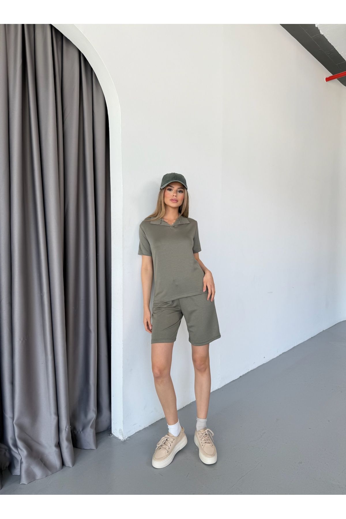NEAR Modal Kumaş Yakalı Kısa Kollu Kadın Eşofman Takımı, Şortlu, Bağcıklı Yumuşak Kumaş, Modern Tasarım