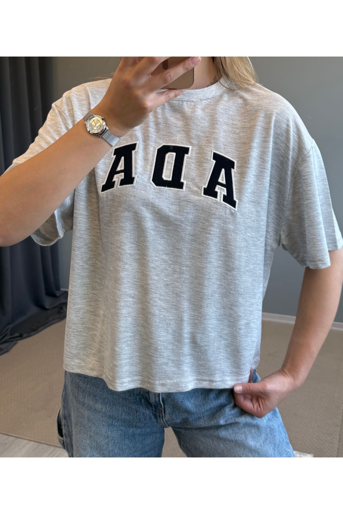 AlisaSu Gri Harf Baskılı A D A Kısa Kollu T-Shirt