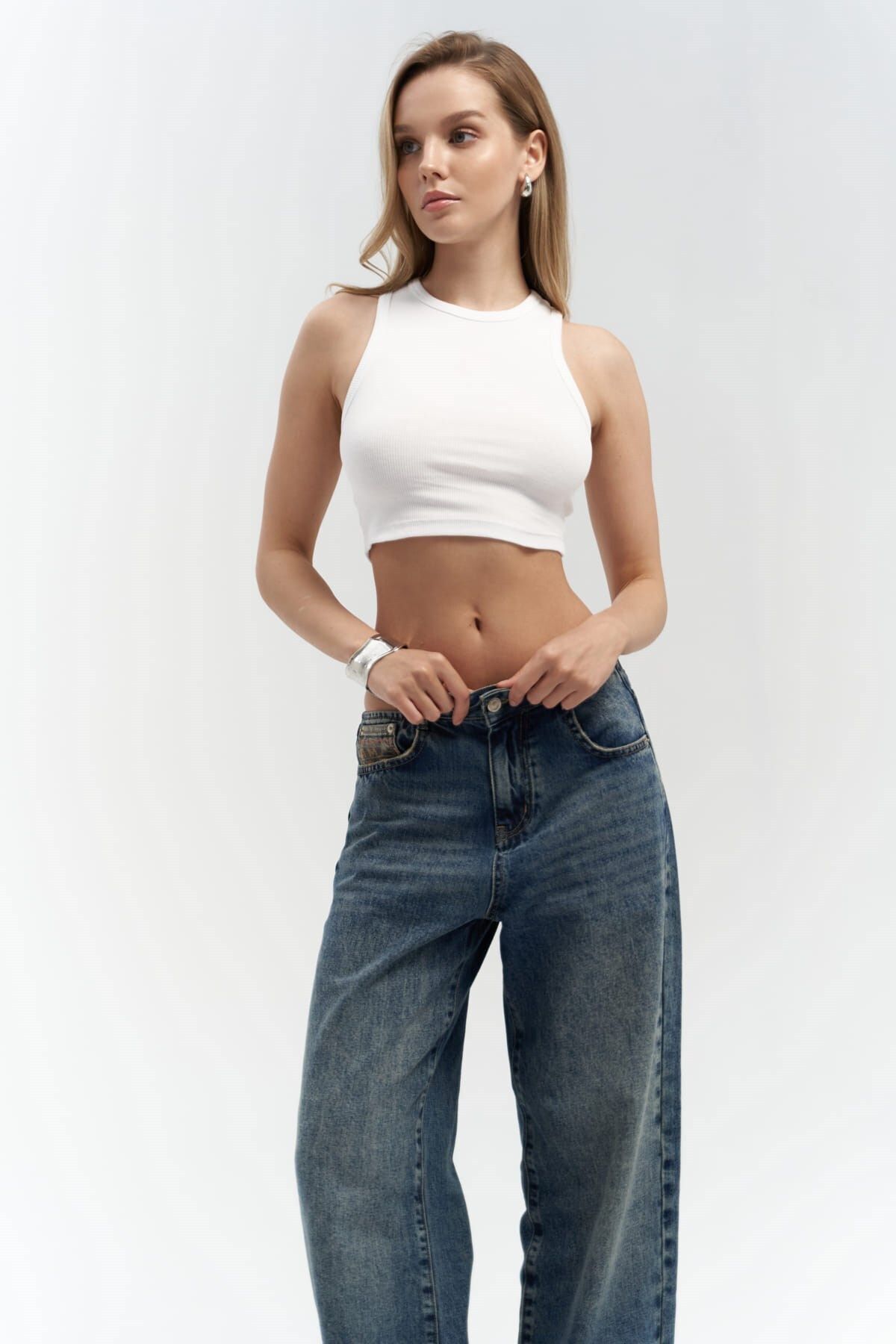complete the look image