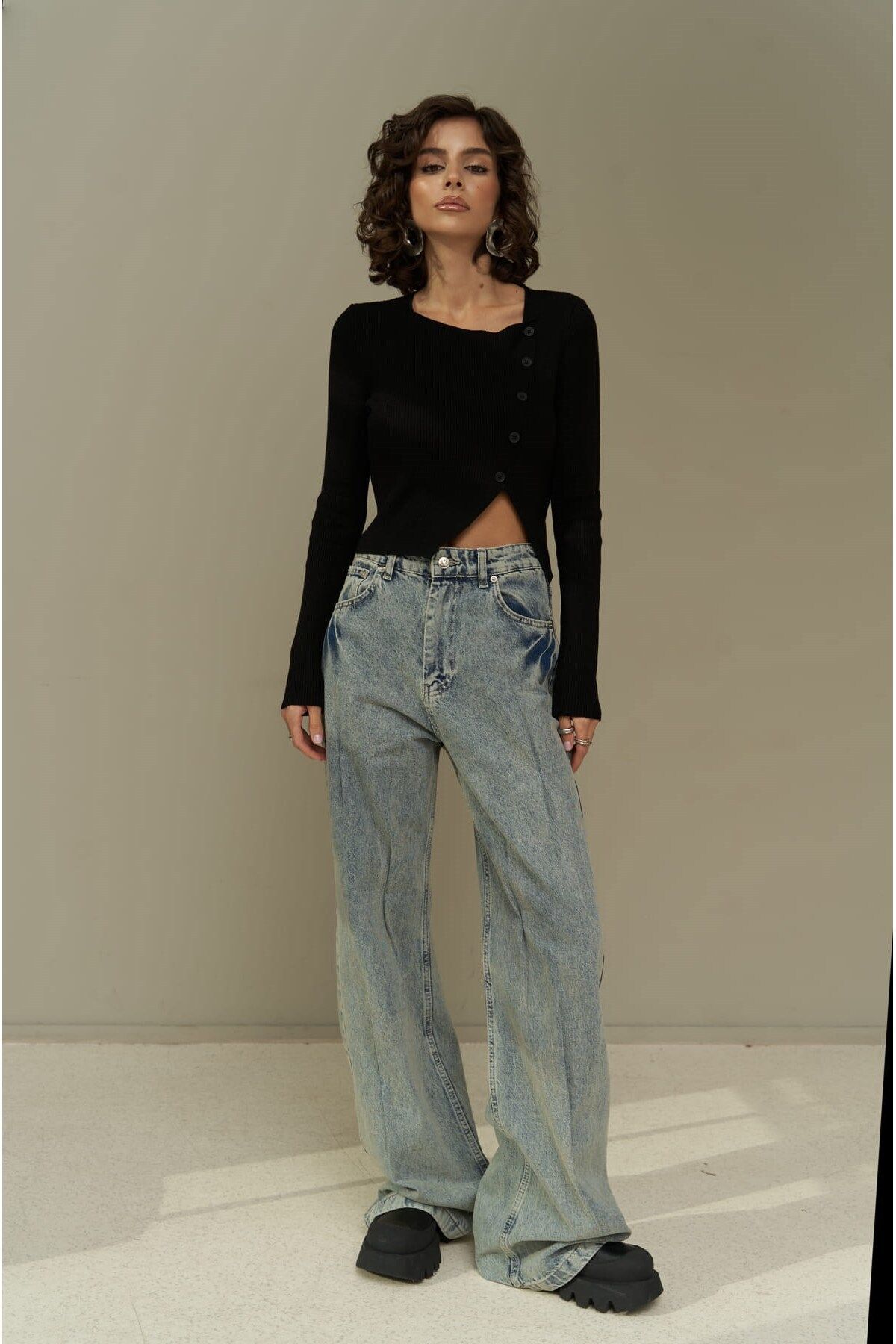MAİ COLLECTİON-Kloe Button Detail Black Knitwear Crop 2