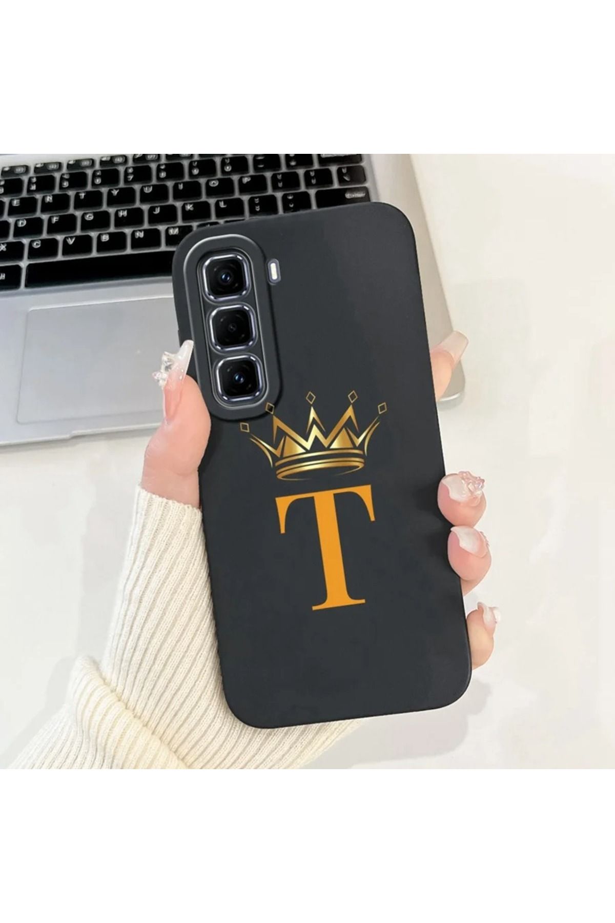 Rotaks İnfinix Hot 50 5g Uyumlu Harfli Taç Baskılı Kişiye Özel Silikon Telefon Kılıfı - T