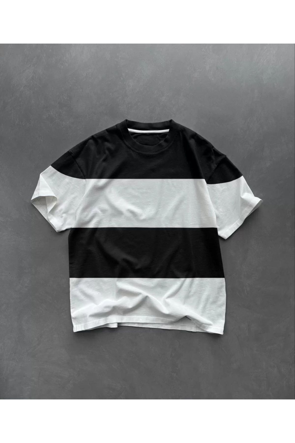 FantaziAtölyesi Unisex Bisiklet Yaka Parçalı T-Shirt - Siyah