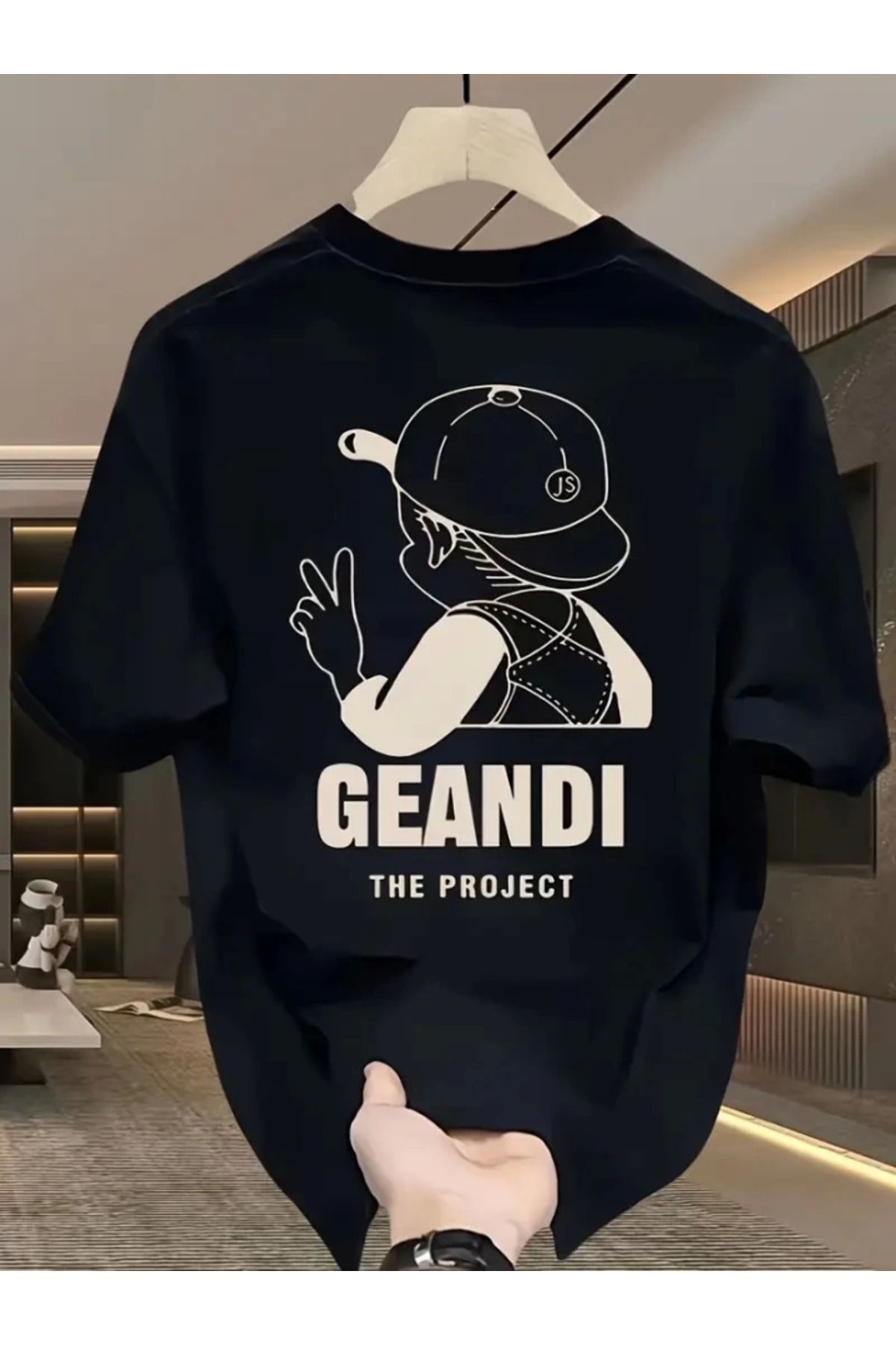 Meleners Geniş Kesim Pamuklu Tişört - GANDHI The Project Baskılı, Siyah, Rahat Kesim, Kısa Kollu, Günlük Kıy