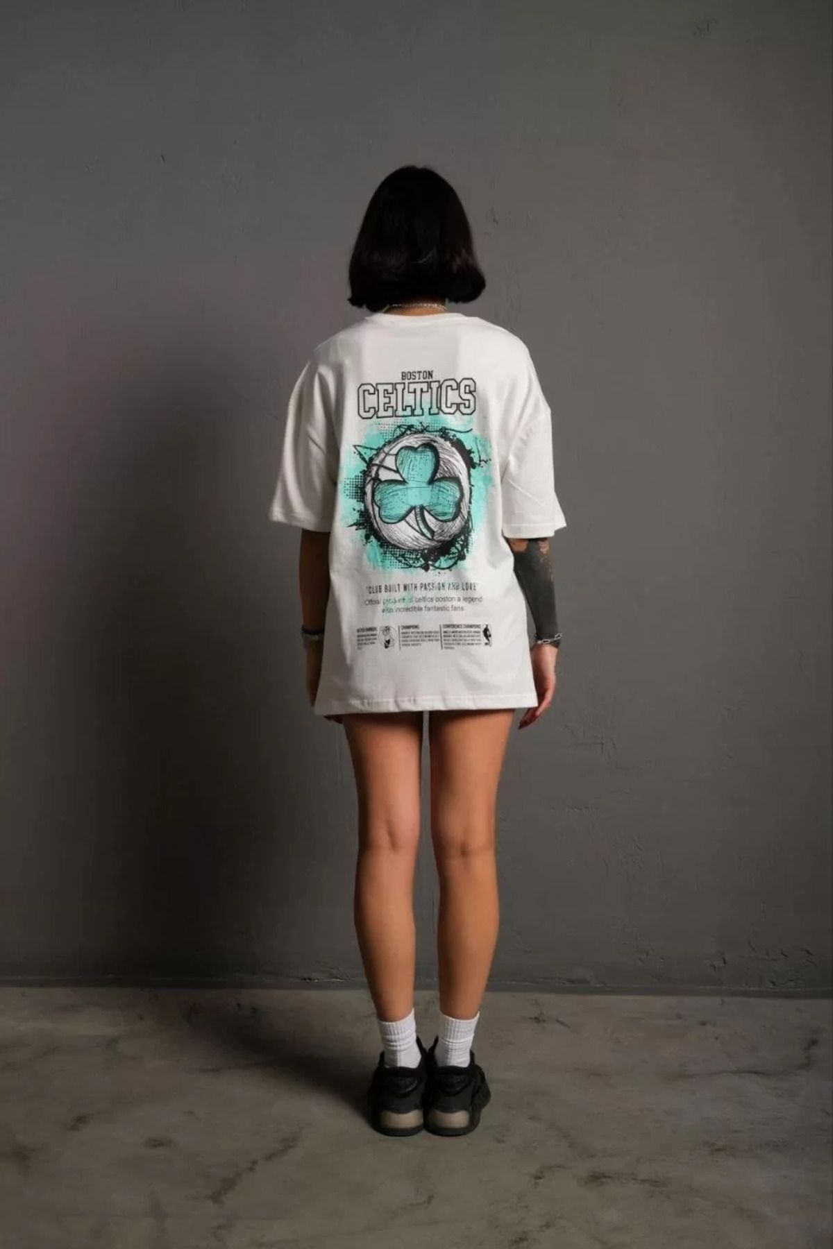 FantaziAtölyesi Kadın Sırt Baskılı T-shirt - Beyaz