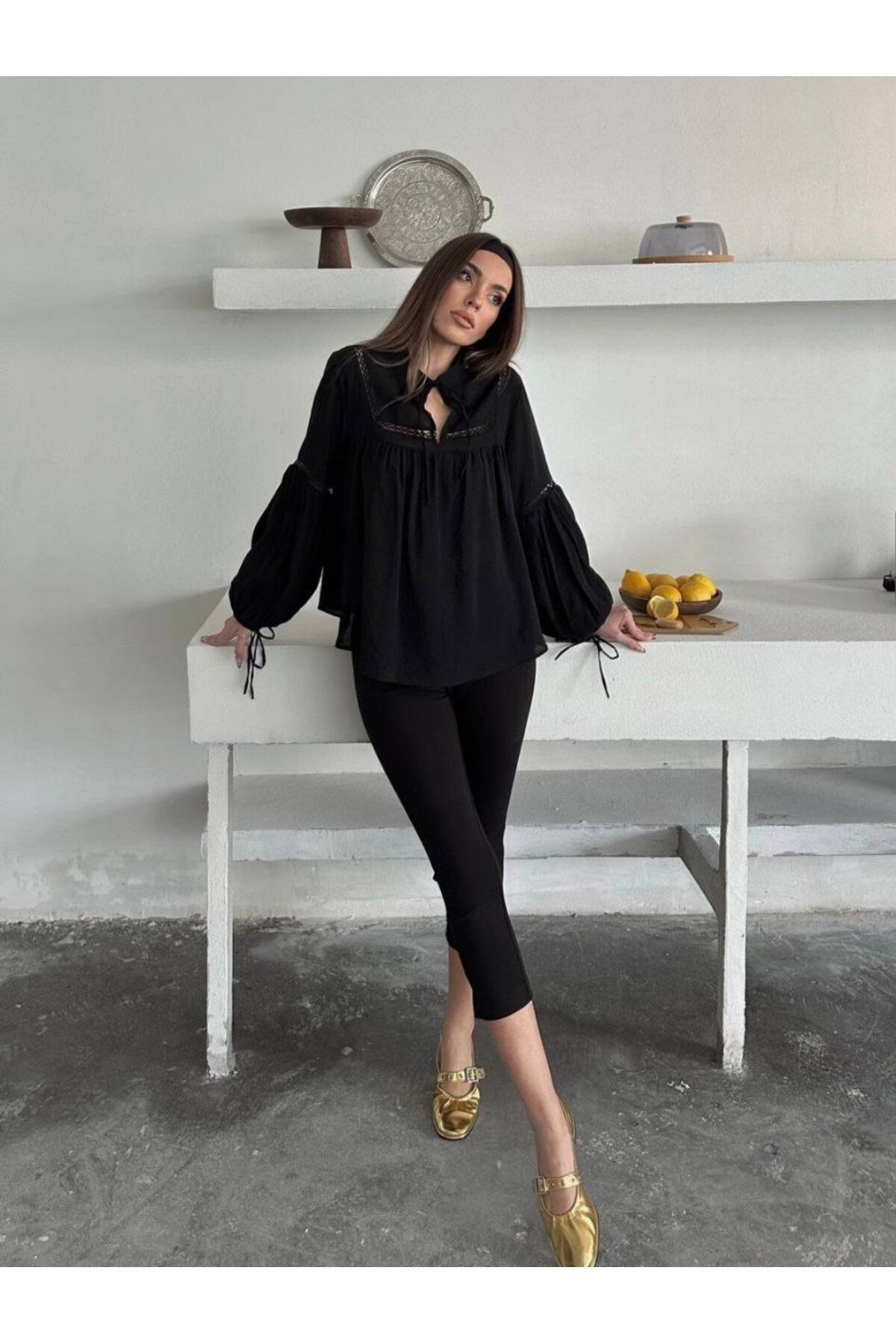 MODA NAKIŞ DETAYLI BLUZ