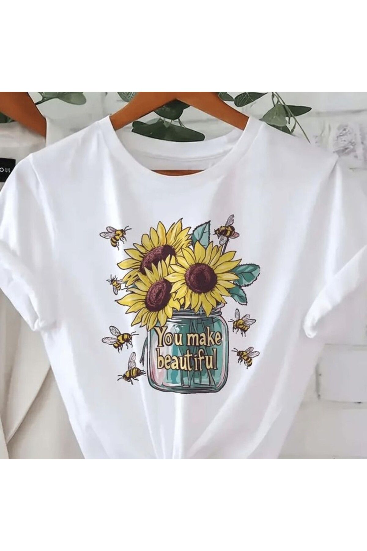 aynewmoda Kadın Günlük Kısa Kollu Yuvarlak Yakalı Ayçiçeği Desenli Tişört