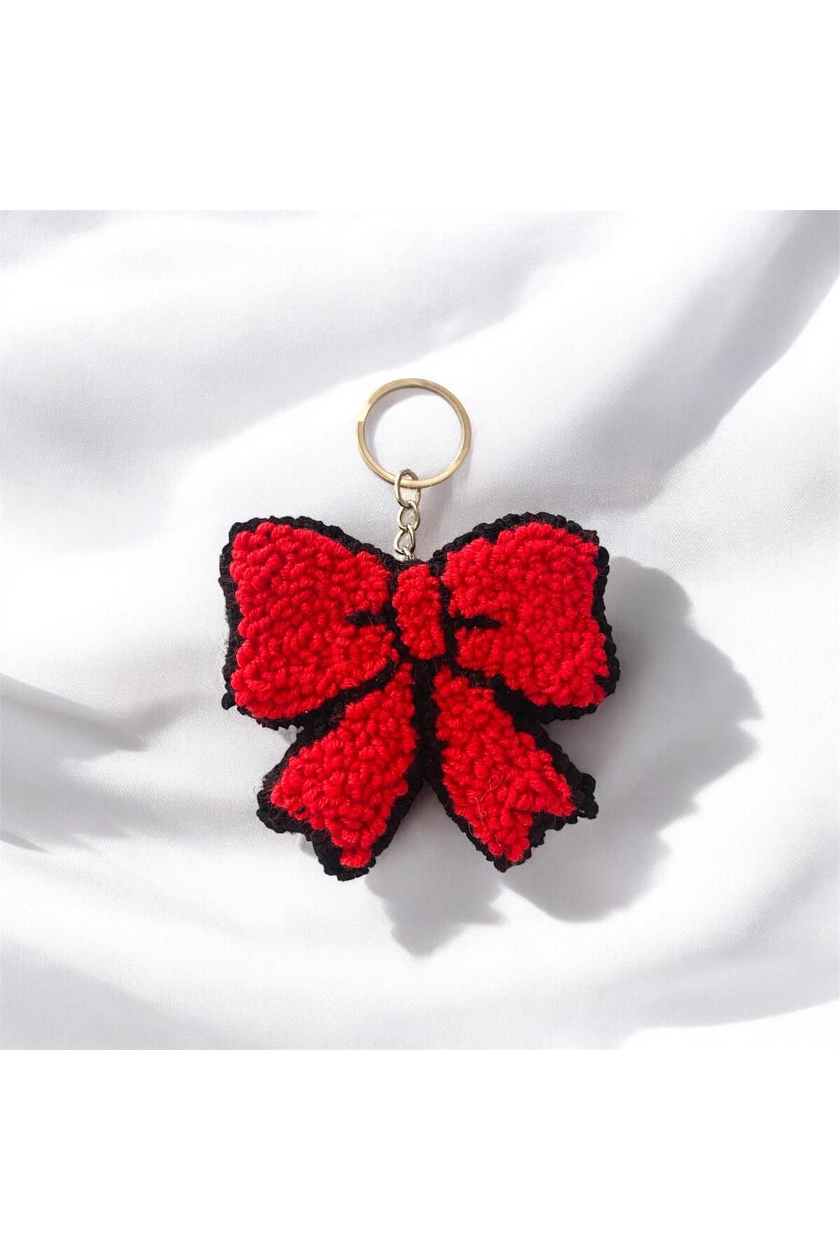 YümanınYumağı Hand Made Örgü Kırmızı Kurdele Anahtarlık