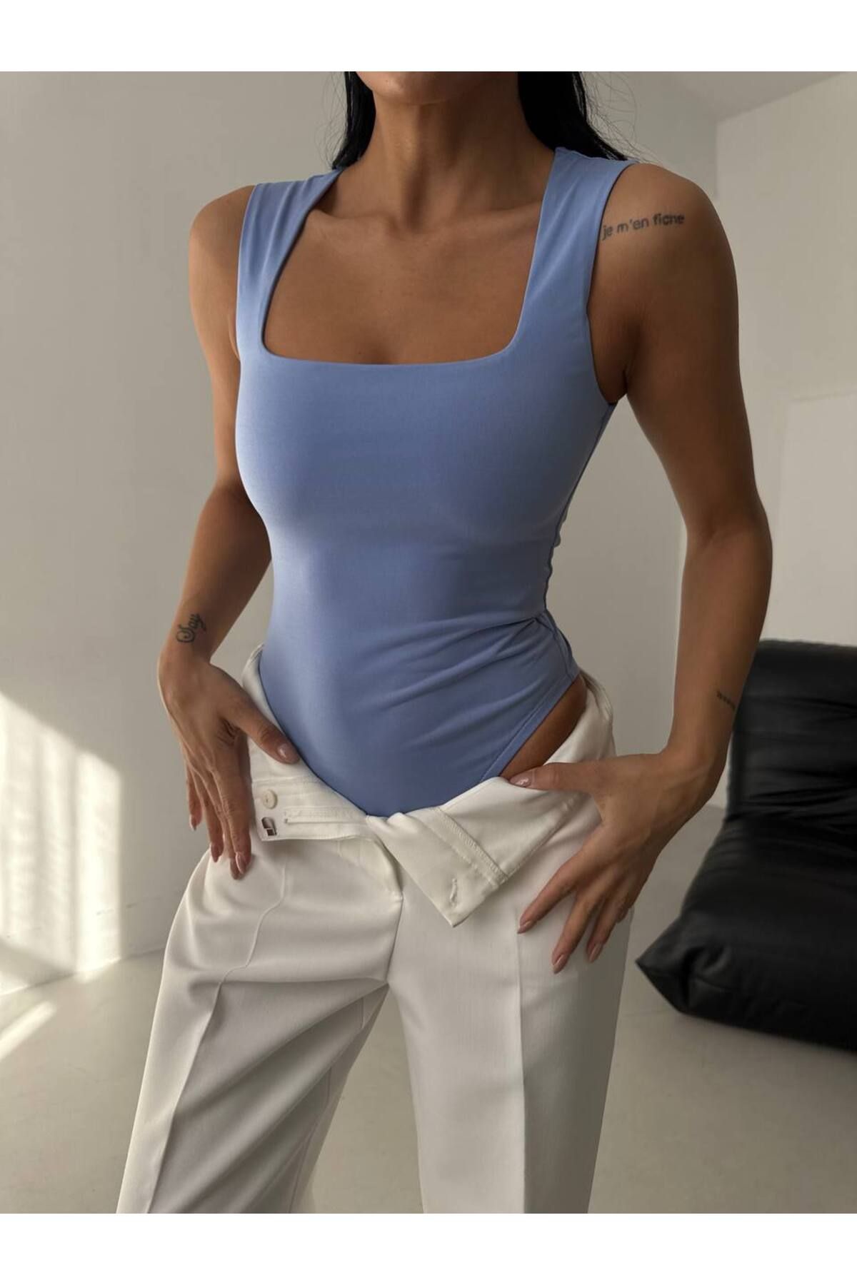 Castivo Fashion Kare Yaka Basic Fit Body