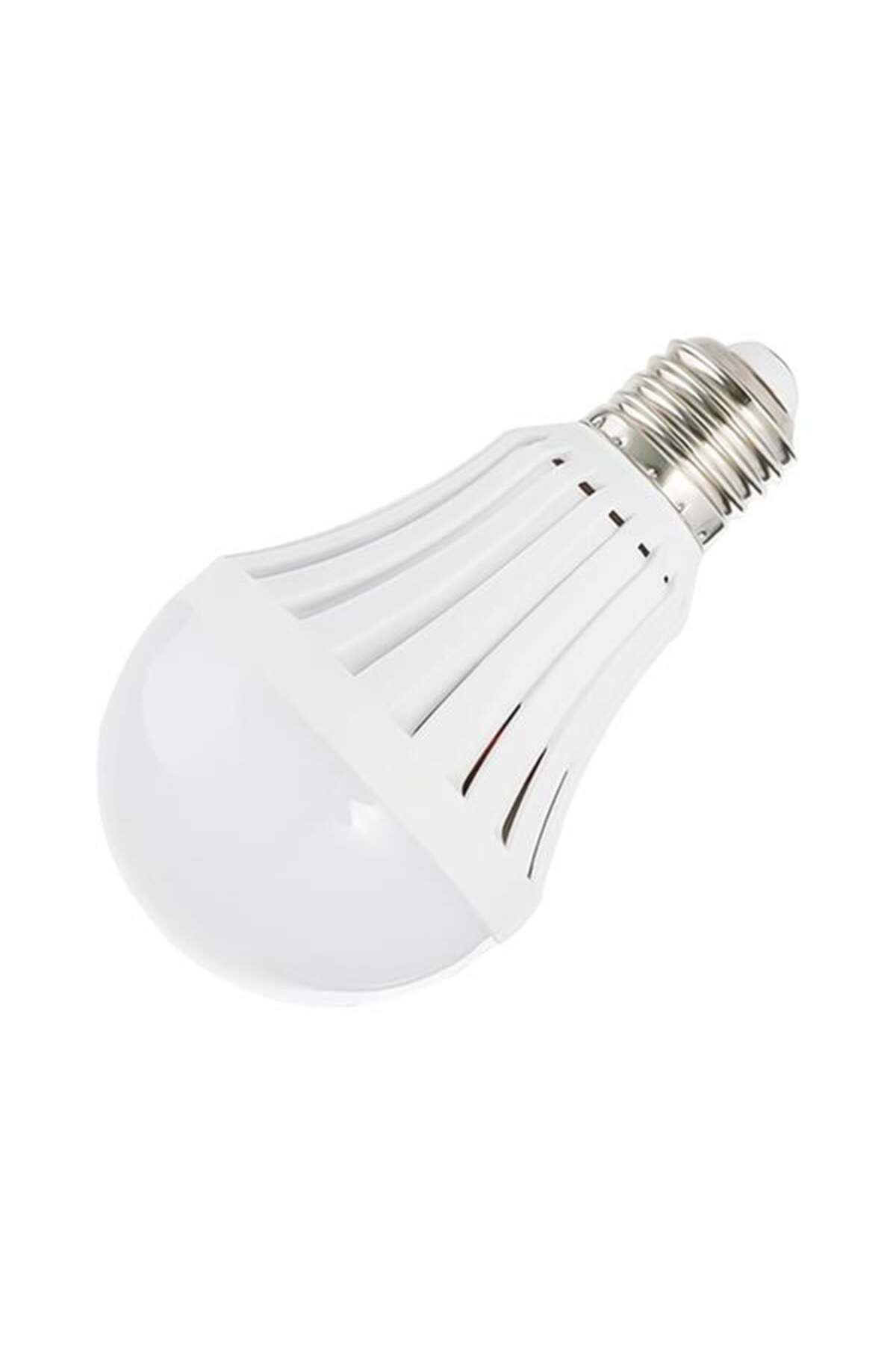 ÖYKÜ VE YİĞİT Powermaster PM-25221 5 Watt E27 220 V 6500K Beyaz Şarjlı Led Ampul