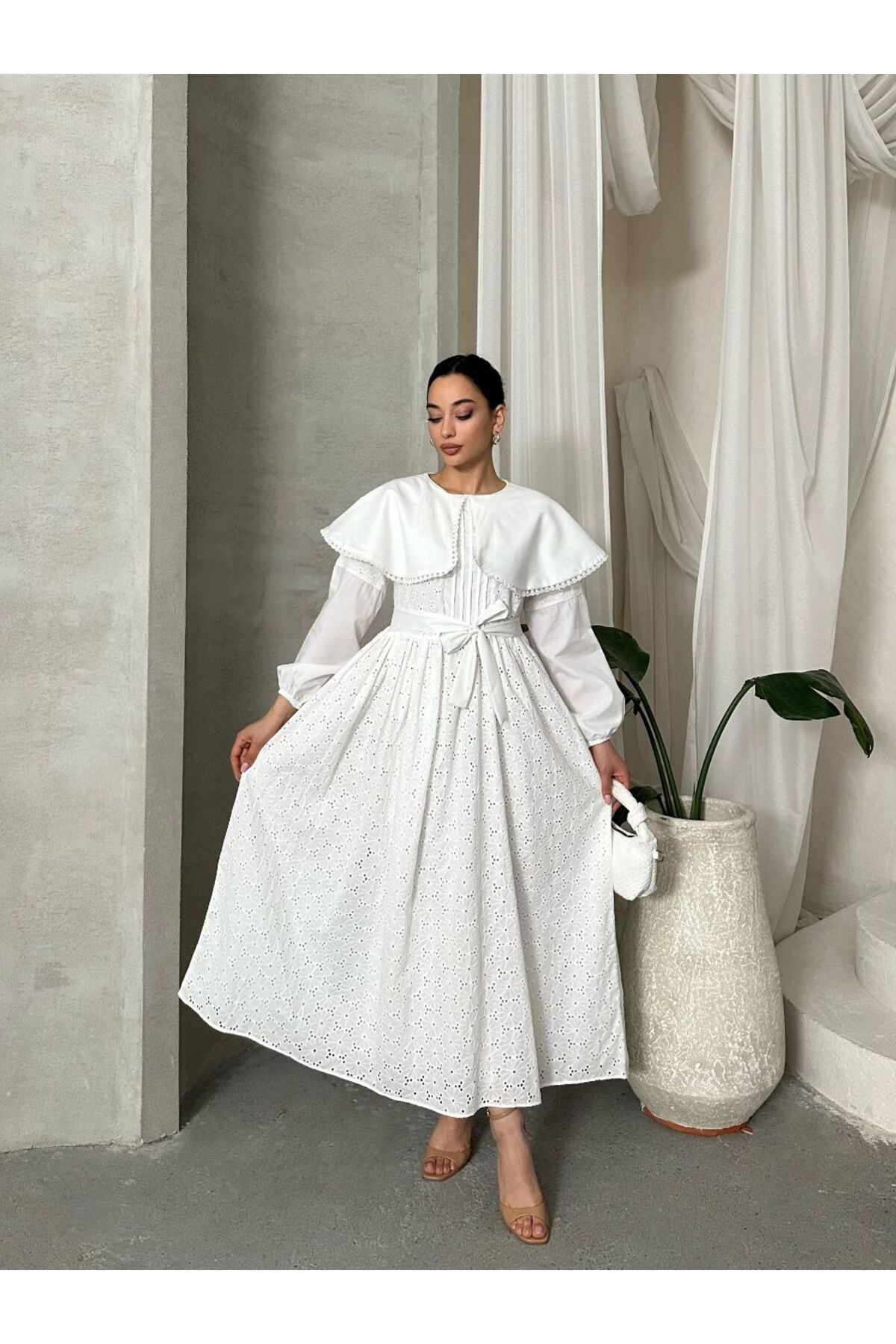 Castivo Fashion Fular Yaka Gipür Detaylı Kuşaklı Poplin Elbise