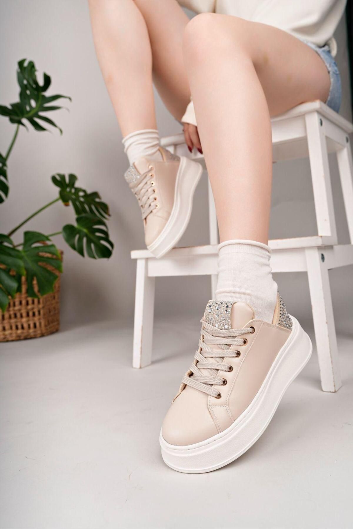 TAYYAR SHOES Kadın Düz Taban Taş Detaylı Rahat Günlük Sneaker