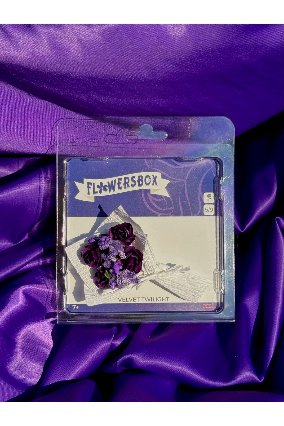 Flowersbox Velvet Twilight Mini Buket – Hot Koleksiyon Wheels Flowers | Özel Tasarım Çiçek Kutusu