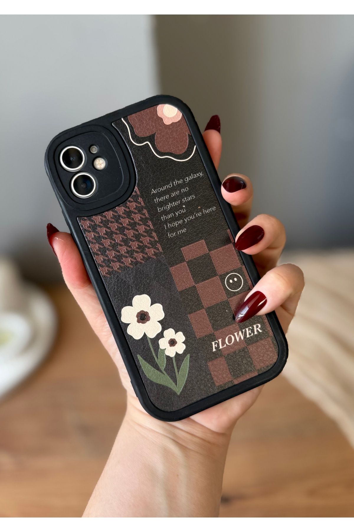 MirazTasarim IPHONE 11 SİYAH ÇİÇEK DESENLİ KILIF