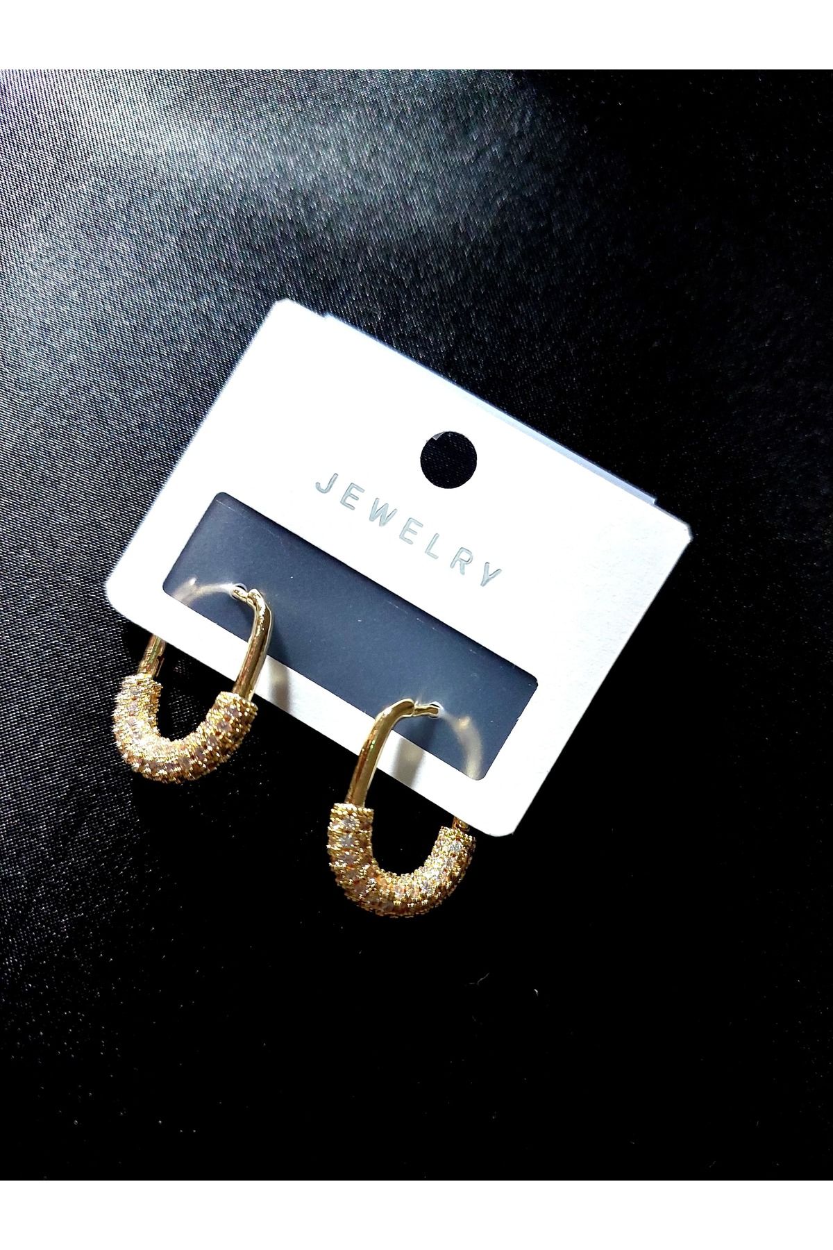 Helys Accessories Taşlı VİP çelik küpe