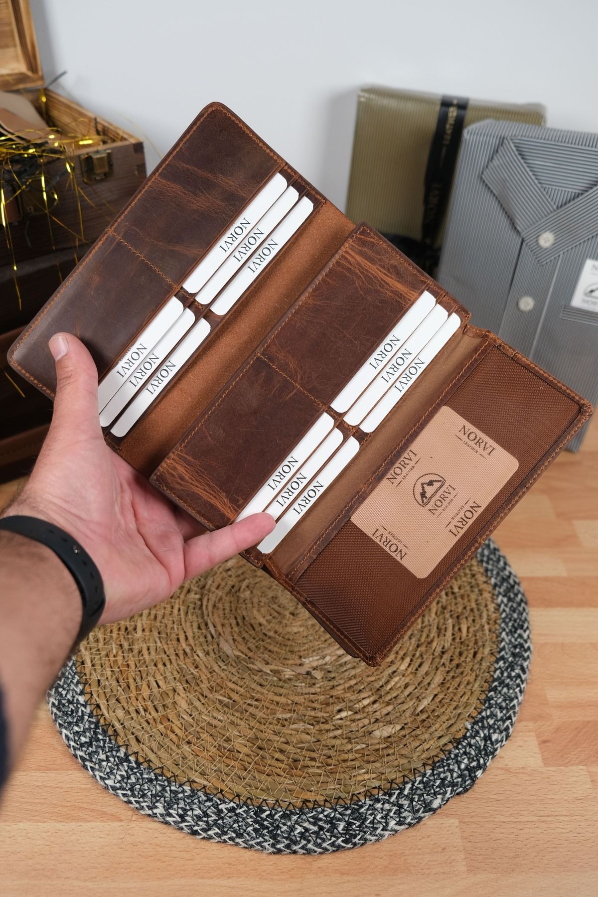 کیف پول مردانه و زنانه محفظه تلفن درز یاراچی واقعی چرمی فندق رنگ Norvi Leather