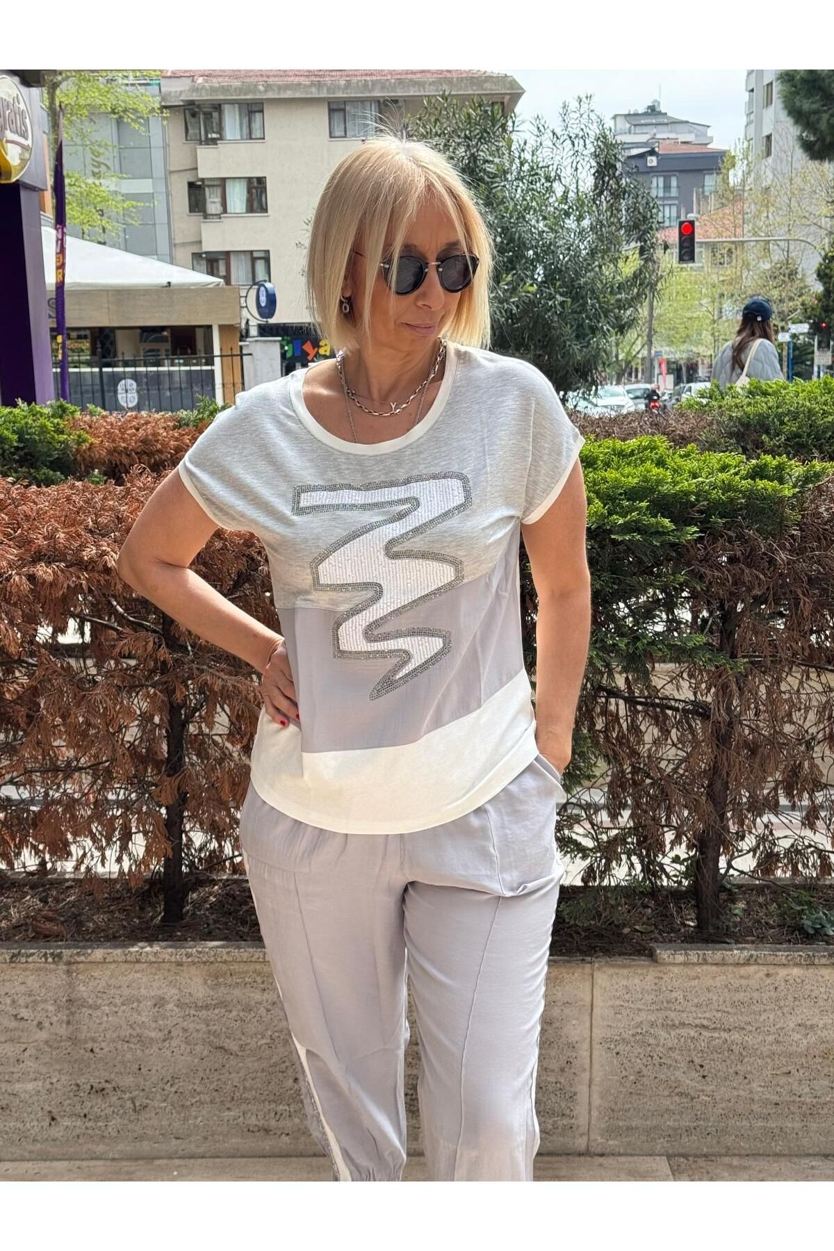 DAIDO Taşlı Tshirt