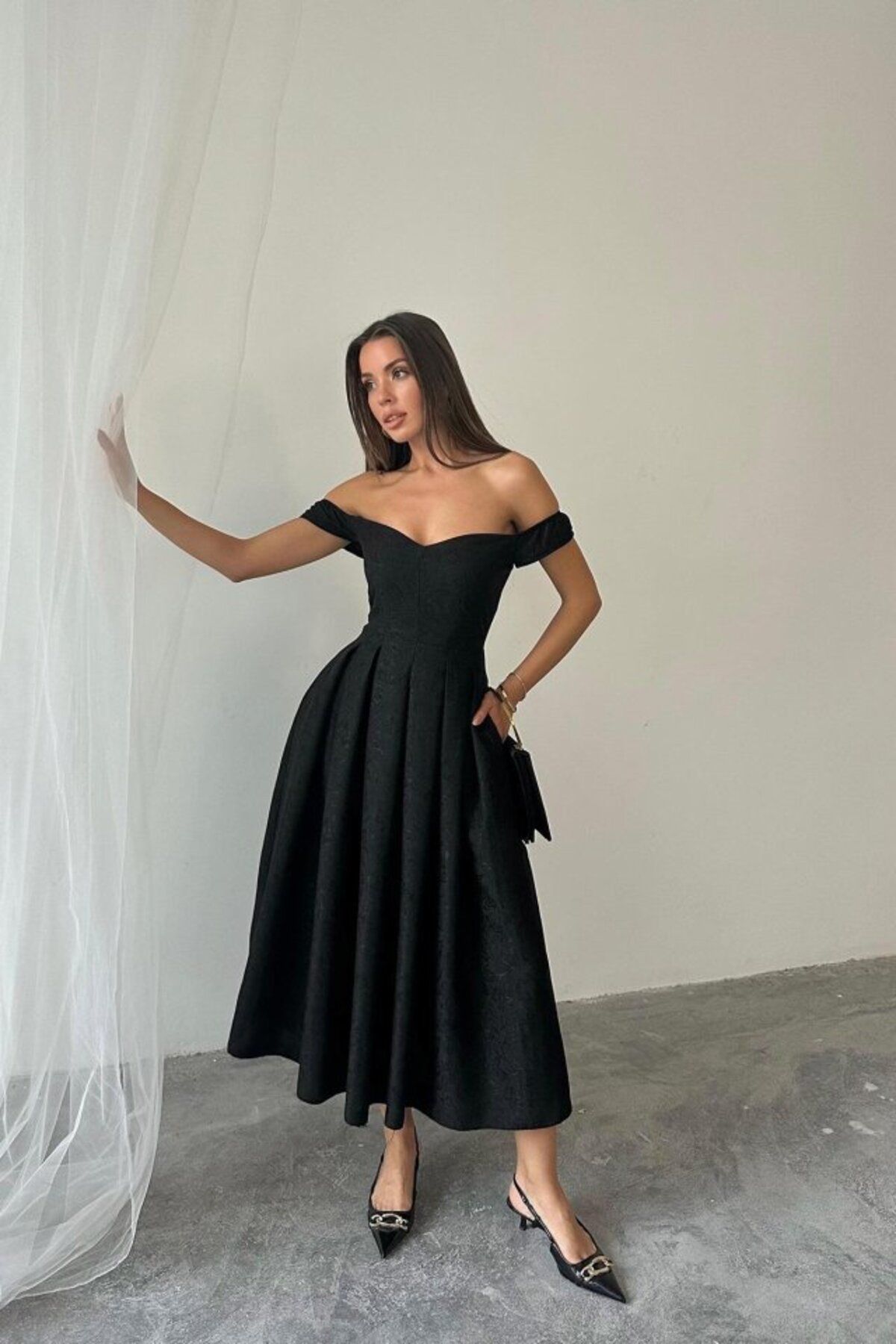 velmorafashion Siyah Jakarlı Elbise
