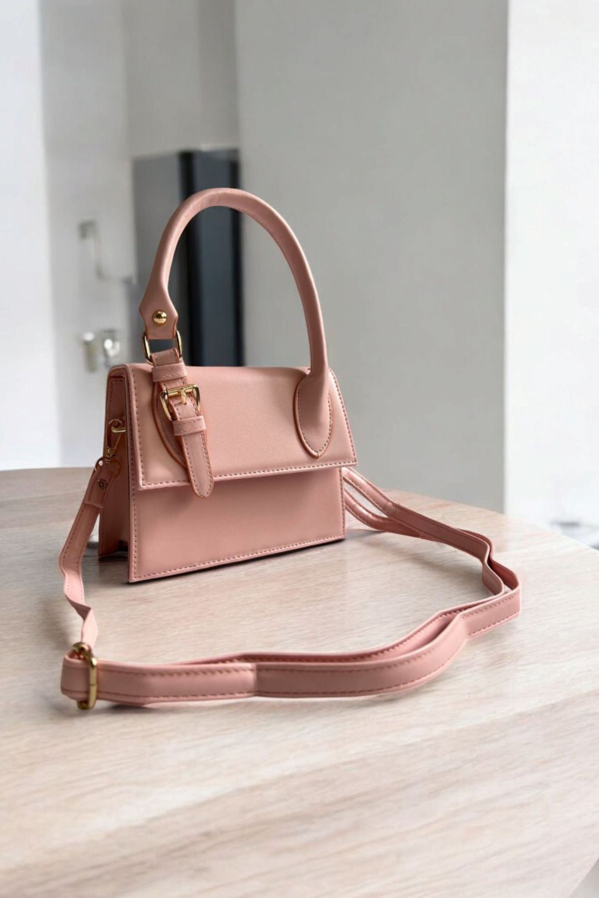 Glemix Jundia Pembe Tasarım Kemer Detaylı Mini Kadın El Ve Omuz Çantası