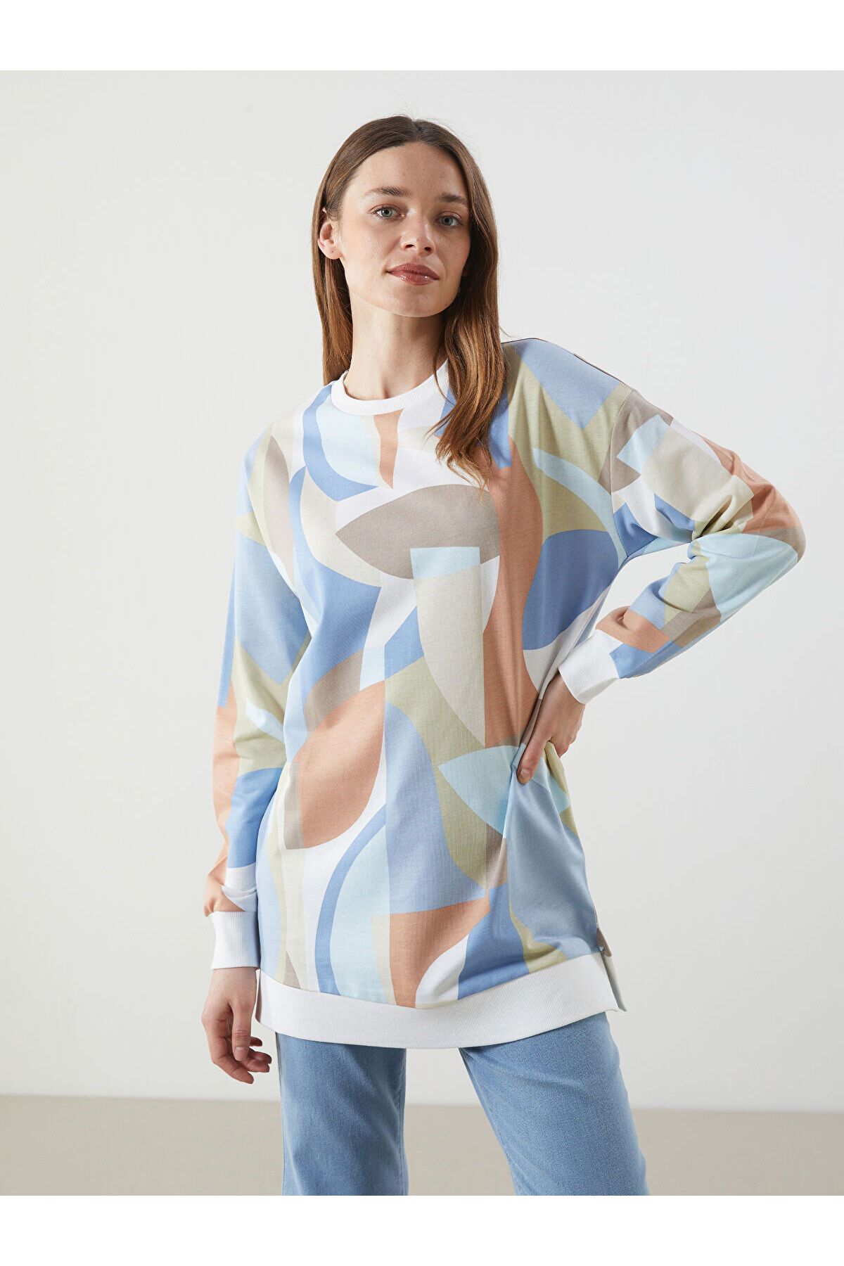 LC Waikiki Bisiklet Yaka Oversize Kadın Sweatshirt Tunik