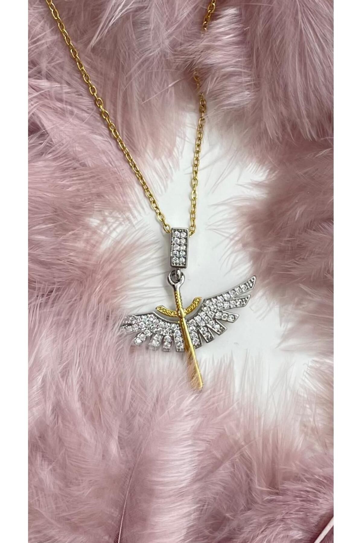 melif accesories Gold Zincirli Zirkon Taşlı Mikail Meleği Figürlü Çelik Kolye - Zarif ve Şık