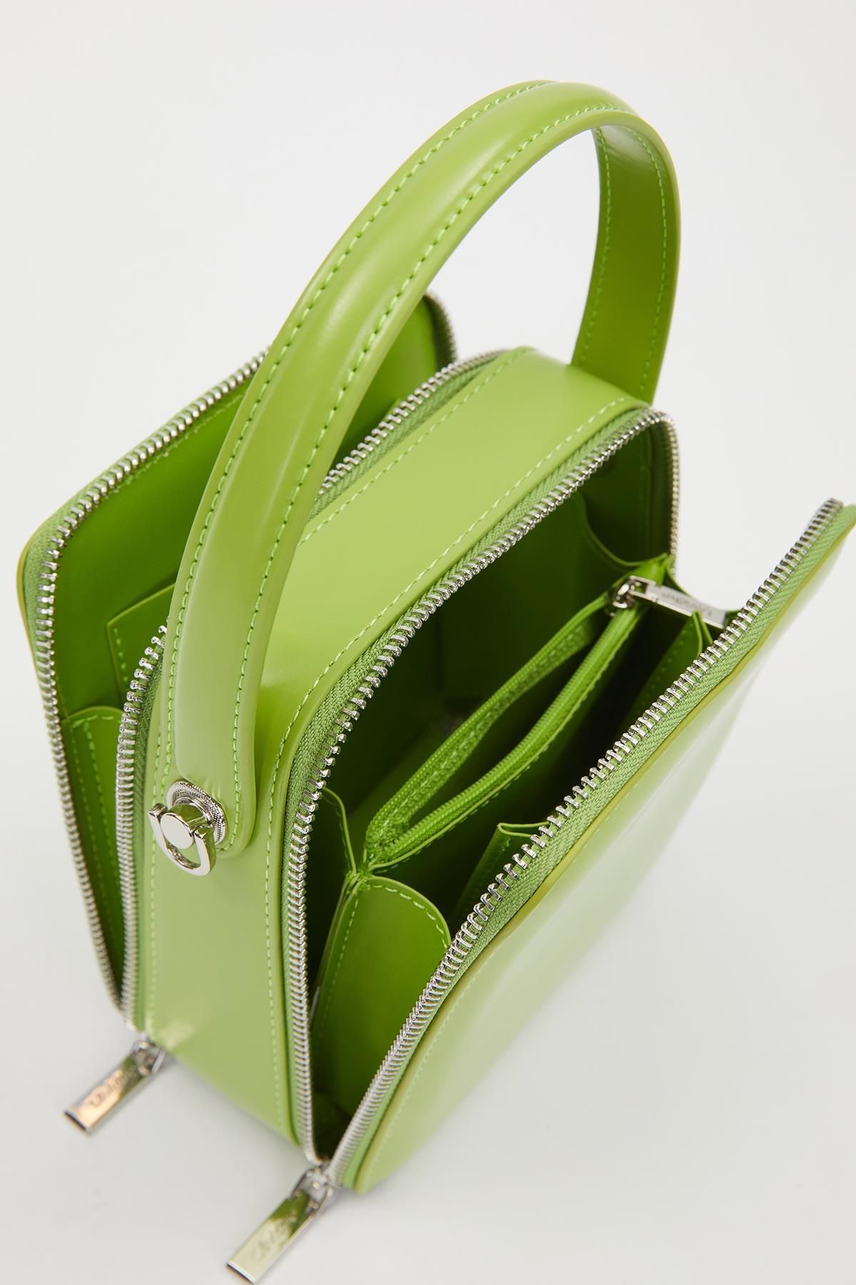 Levidor-Green Rectangular Model Shoulder Bag 4