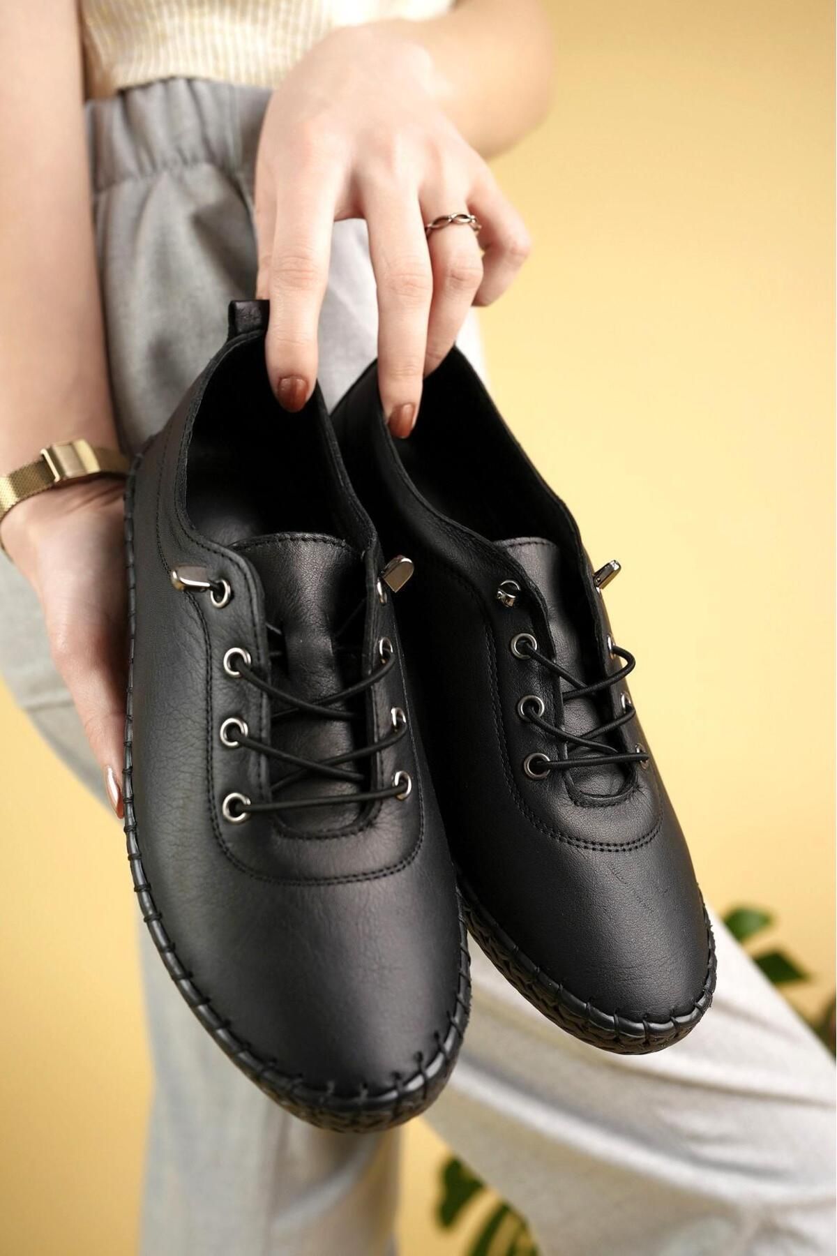 Nesil Shoes Maria 300 Siyah Hakiki Soft Deri Günlük Kadın Ayakkabı
