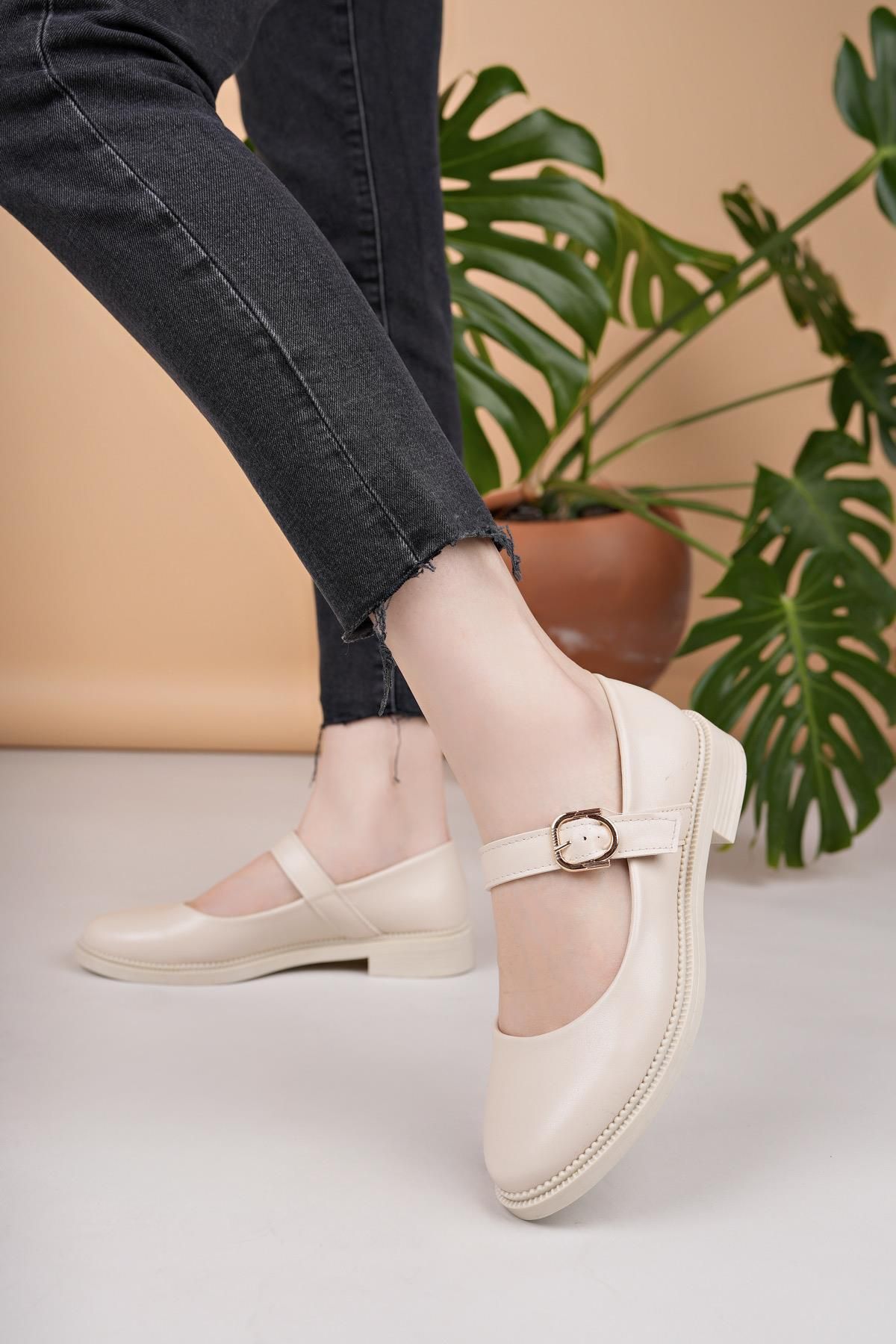 Nesil Shoes Süha 250 Bej Tokalı Günlük Kadın Babet