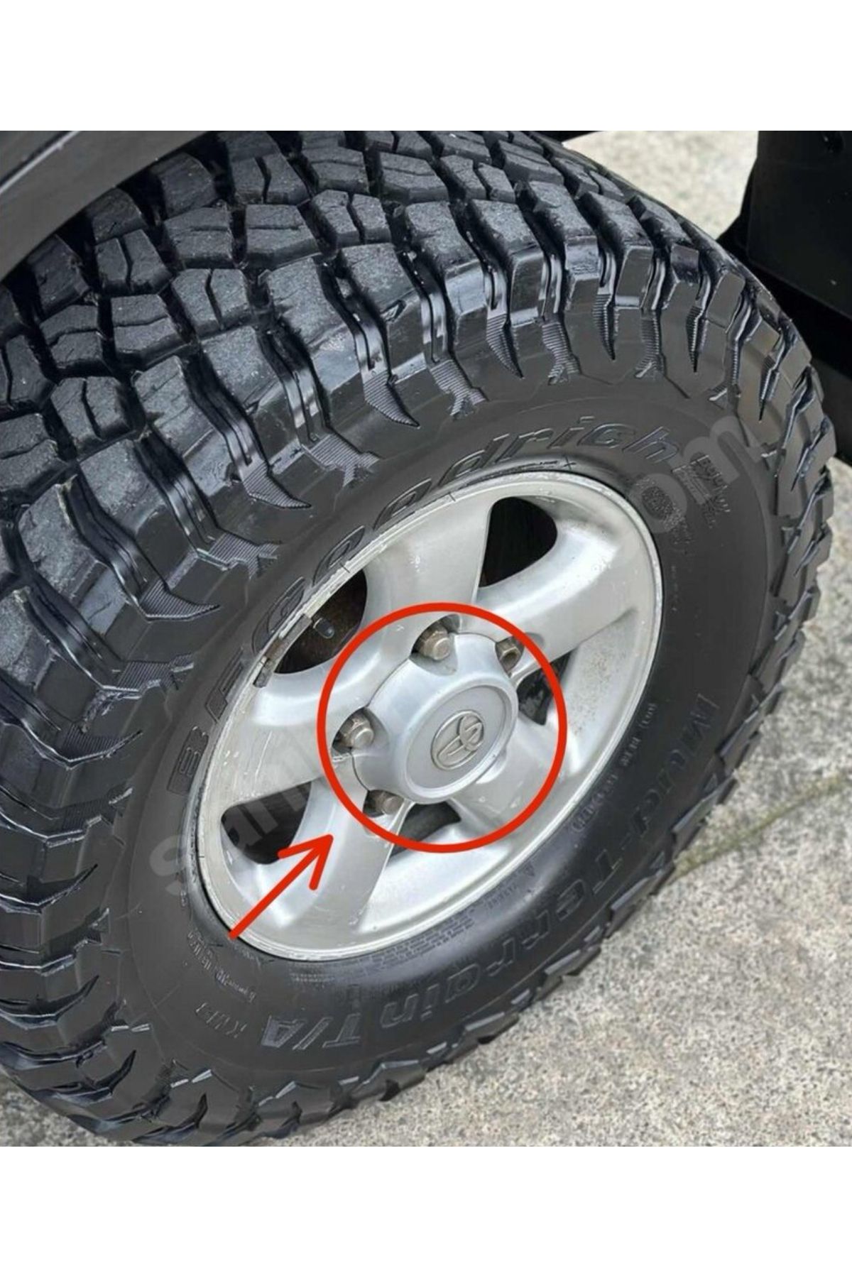 adaplastik Toyota Land Cruiser 1998-2001 Jant Göbeği