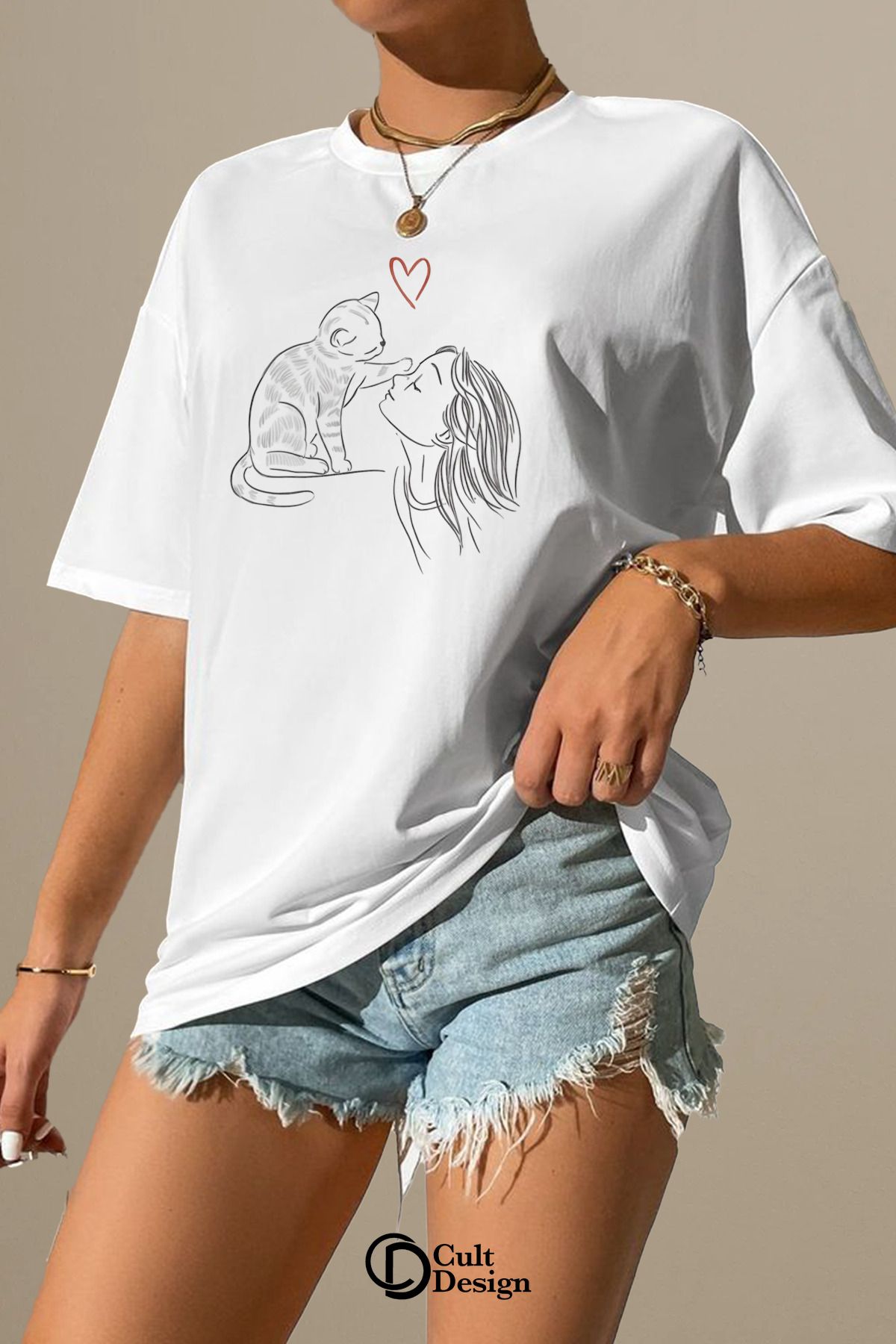 CULTDESİGN KEDİ KADIN Özel Premium Baskılı Basic, Organik Pamuklu, Bisiklet Yaka T-Shirt Tişört