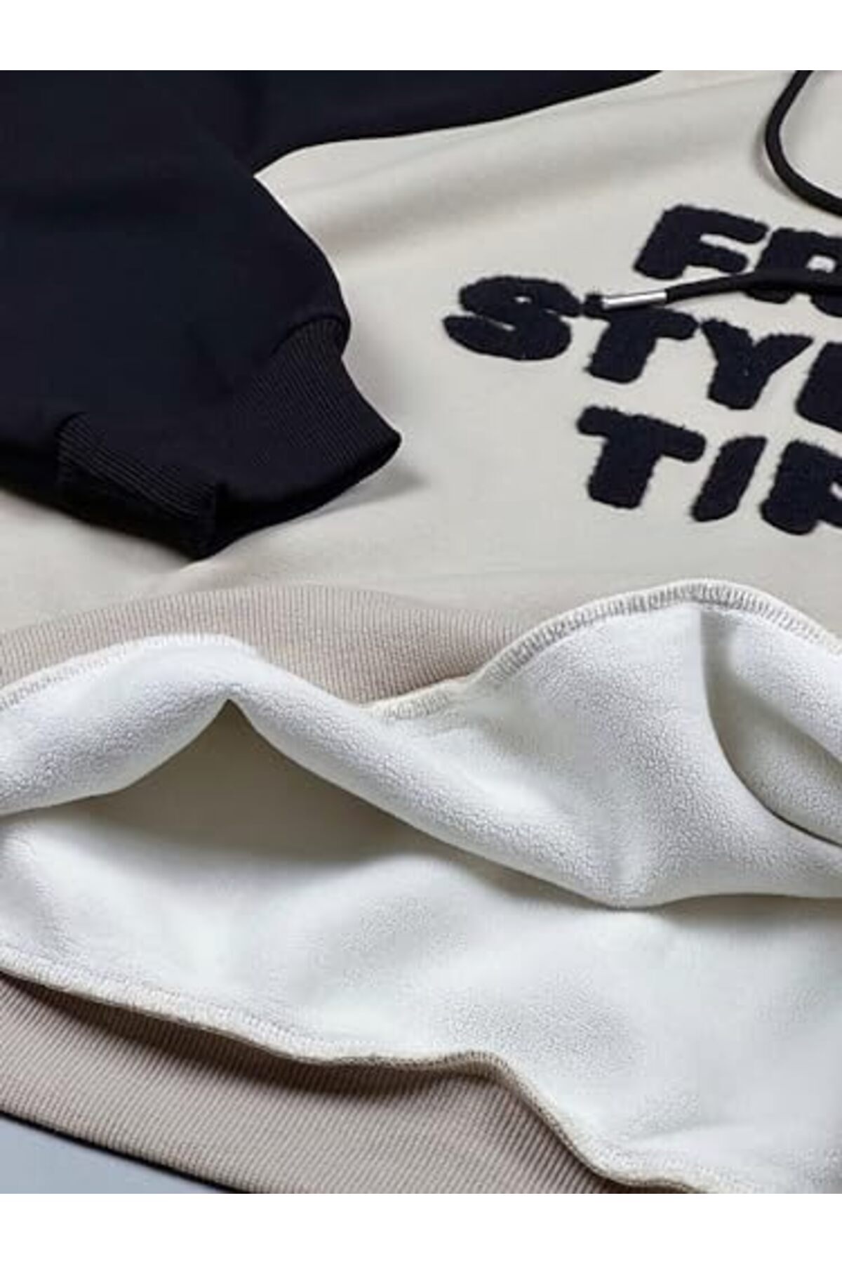 هوديس وسويت شيرتات للنساء، قطن